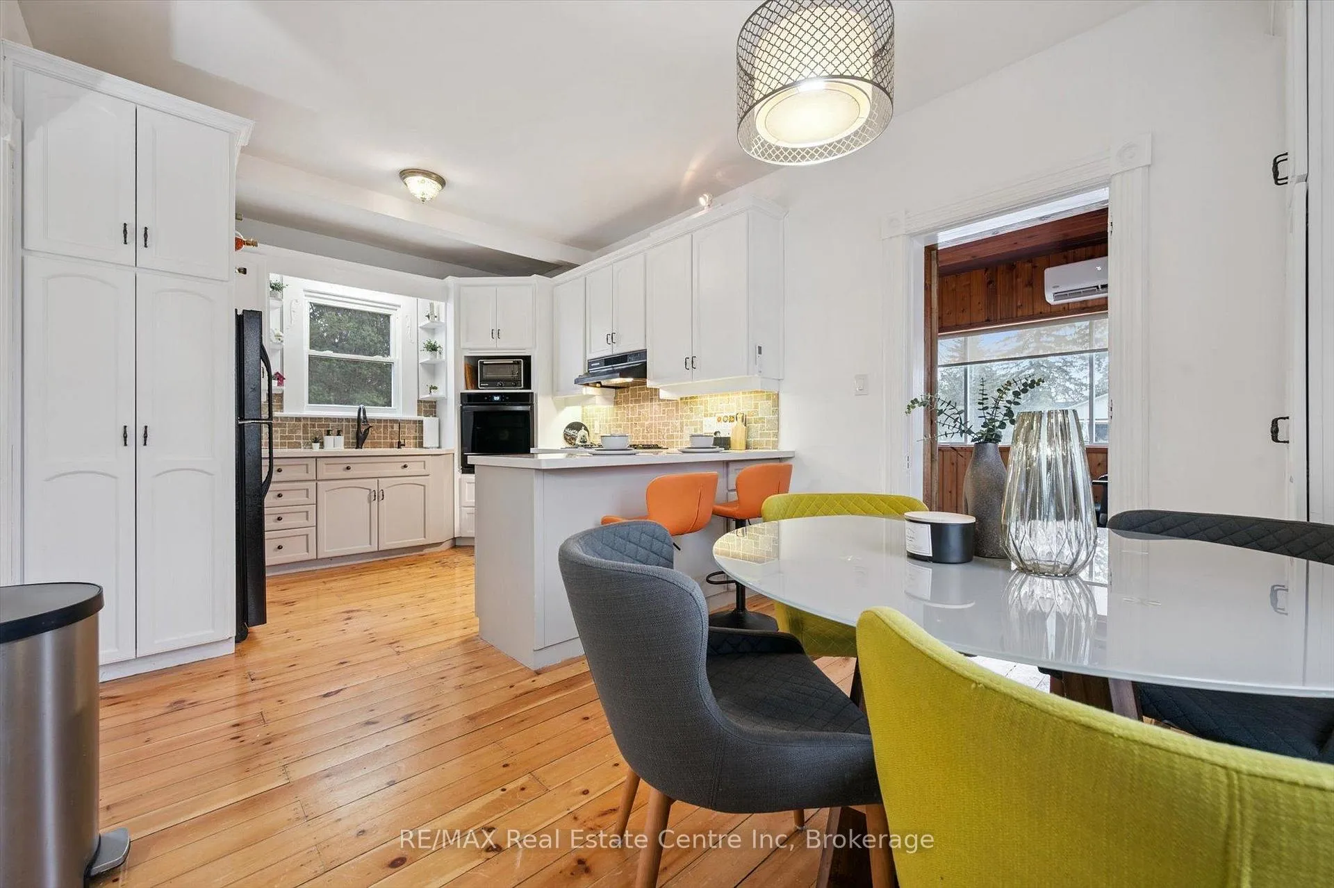 Photo 14 of 572 Woolwich Street, Guelph, Exhibition Park — HOMEH
