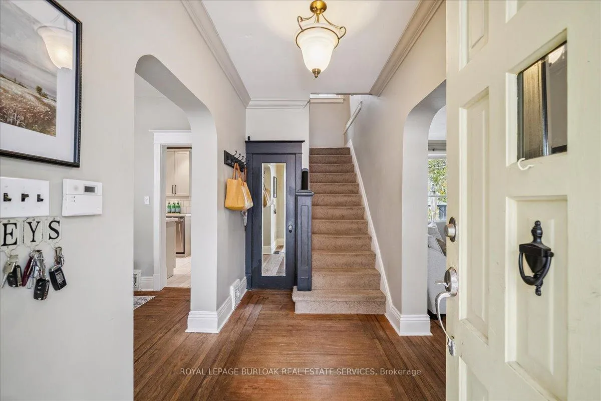 Photo 4 of 263 Hart Avenue, Burlington, Roseland — HOMEH