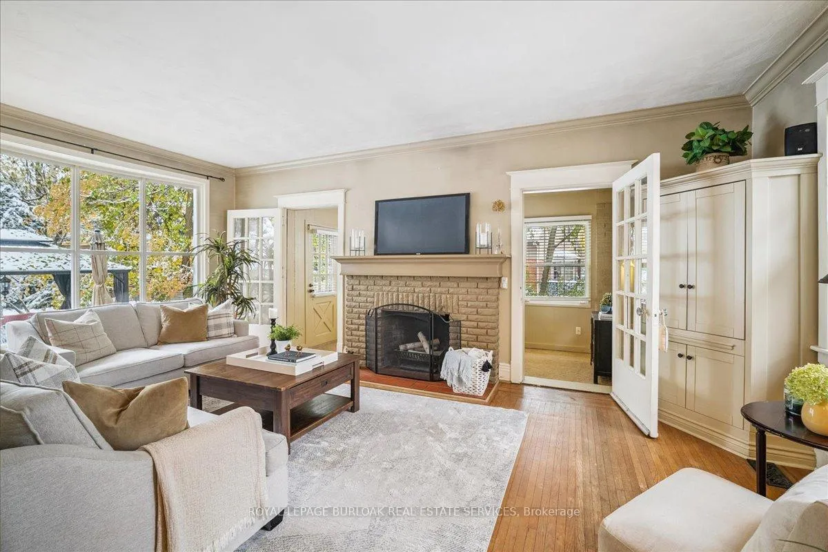 Photo 6 of 263 Hart Avenue, Burlington, Roseland — HOMEH