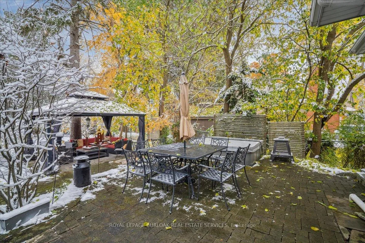 Photo 27 of 263 Hart Avenue, Burlington, Roseland — HOMEH