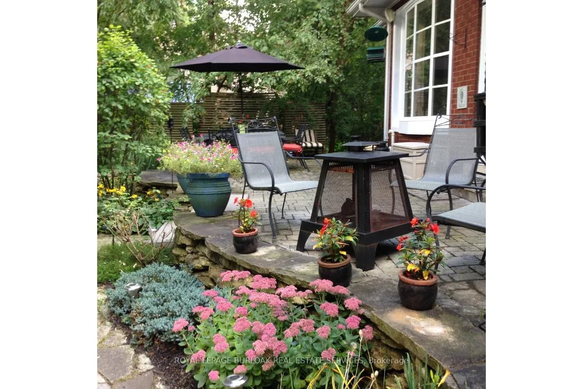Photo 37 of 263 Hart Avenue, Burlington, Roseland — HOMEH