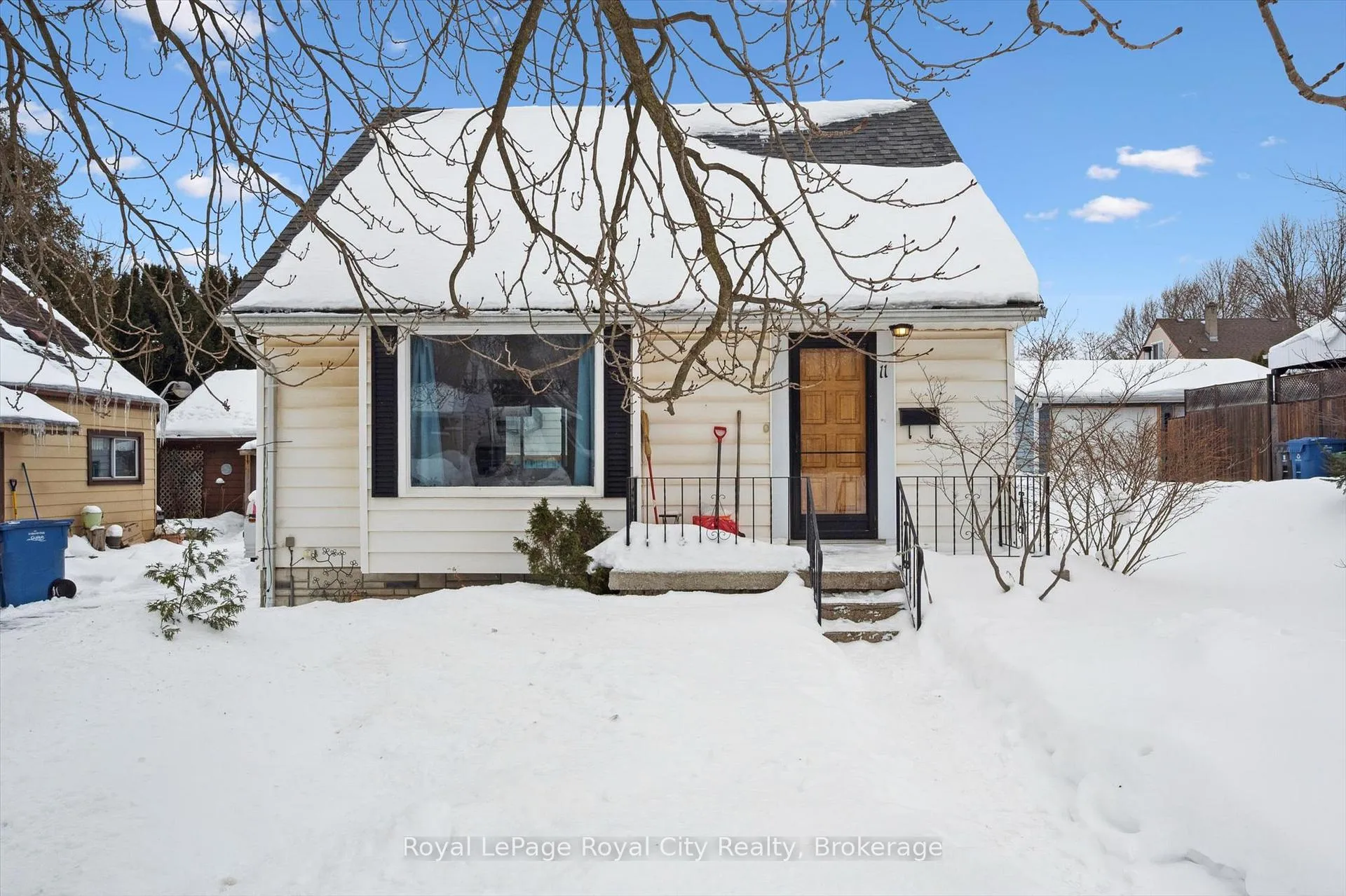 Photo 4 of 11 Chase Avenue, Guelph, Junction/Onward Willow — HOMEH