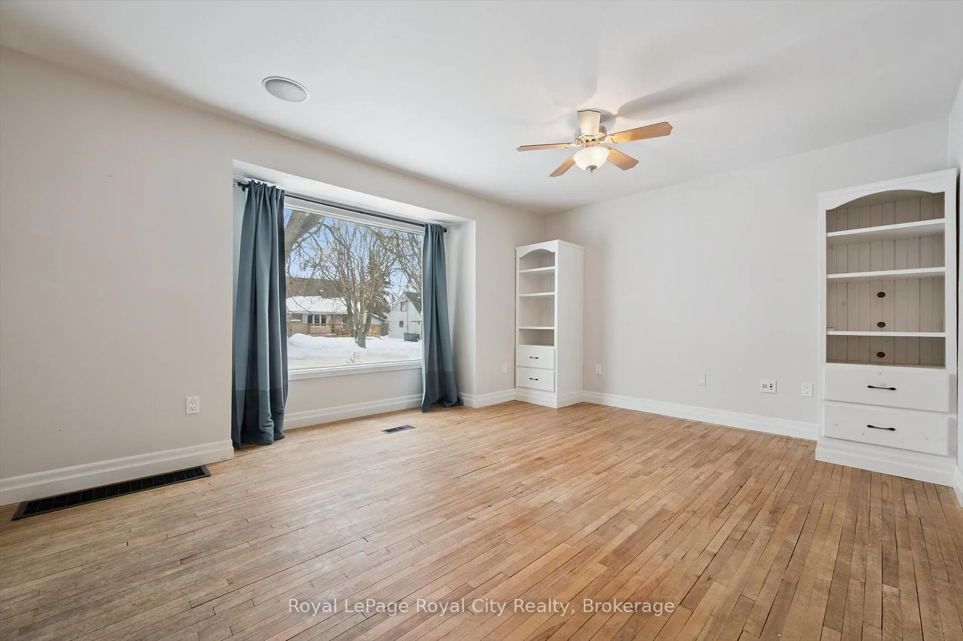 Photo 7 of 11 Chase Avenue, Guelph, Junction/Onward Willow — HOMEH