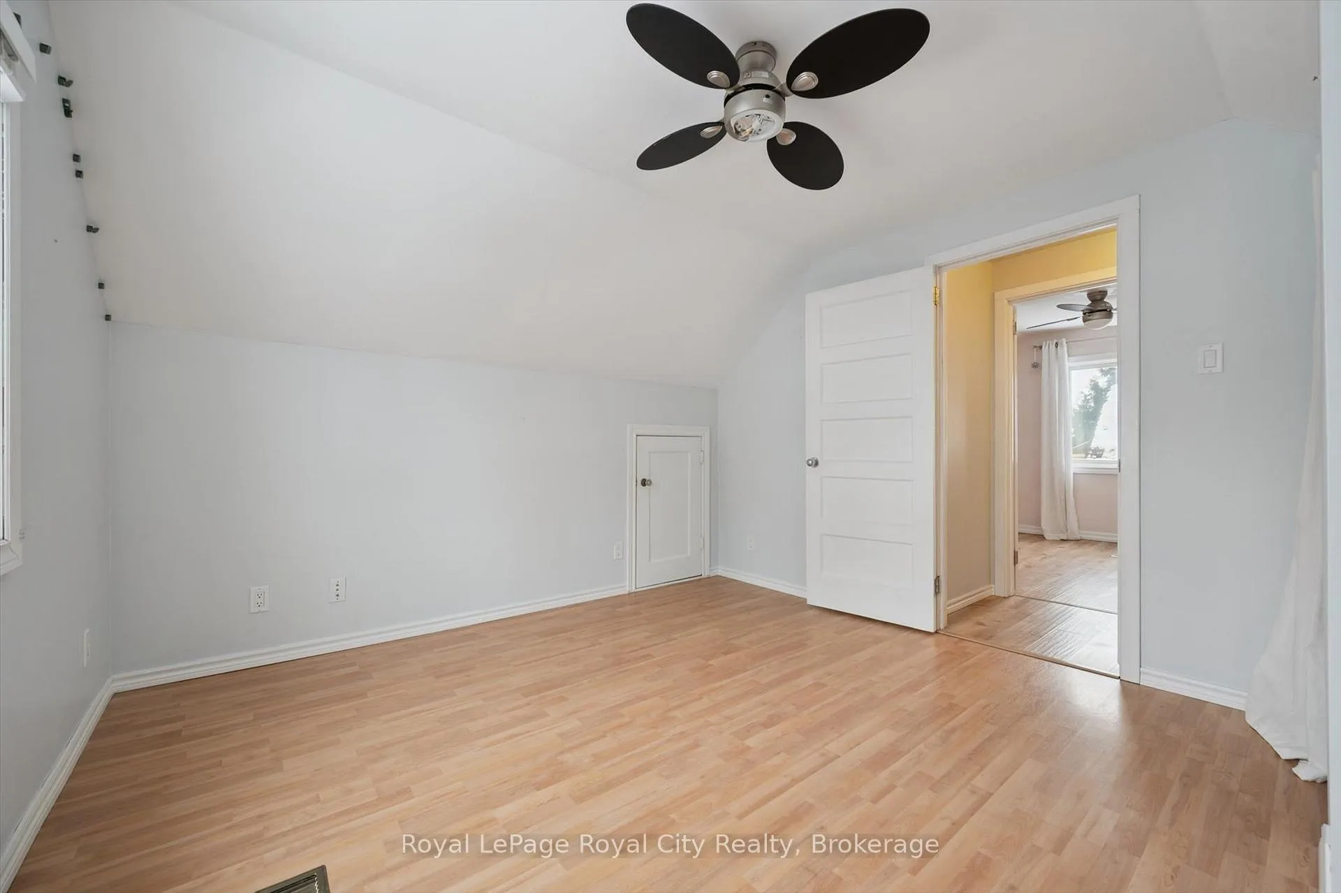 Photo 23 of 11 Chase Avenue, Guelph, Junction/Onward Willow — HOMEH