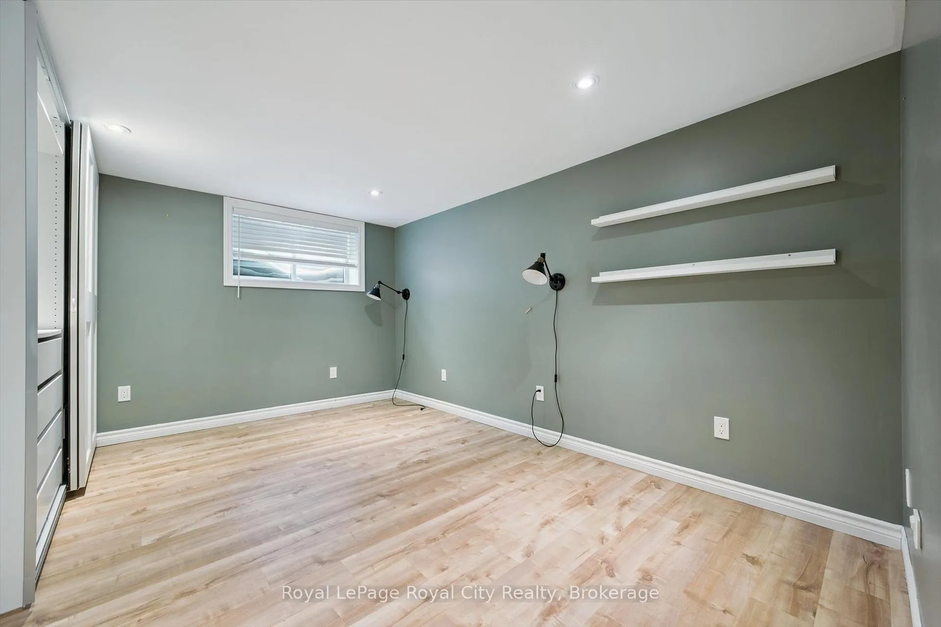 Photo 27 of 11 Chase Avenue, Guelph, Junction/Onward Willow — HOMEH