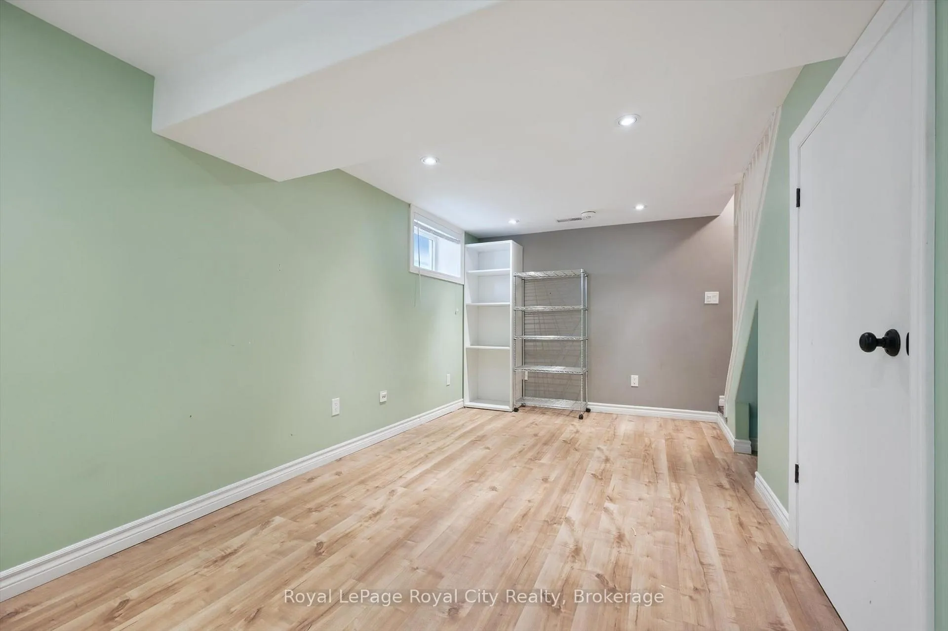 Photo 31 of 11 Chase Avenue, Guelph, Junction/Onward Willow — HOMEH