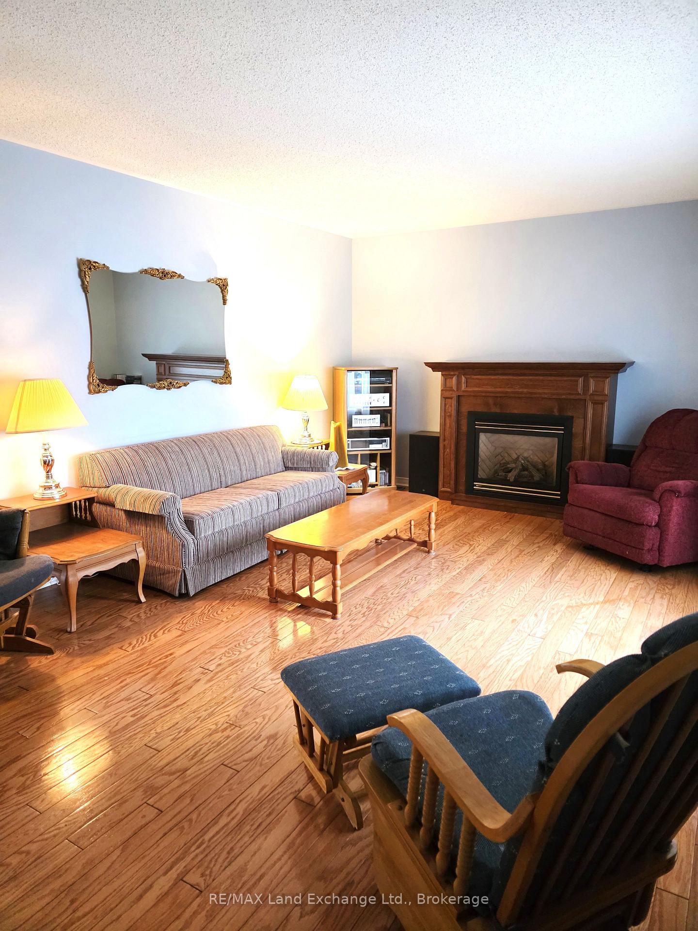 Photo 6 of 29 Memorial Park Drive, Kincardine — HOMEH