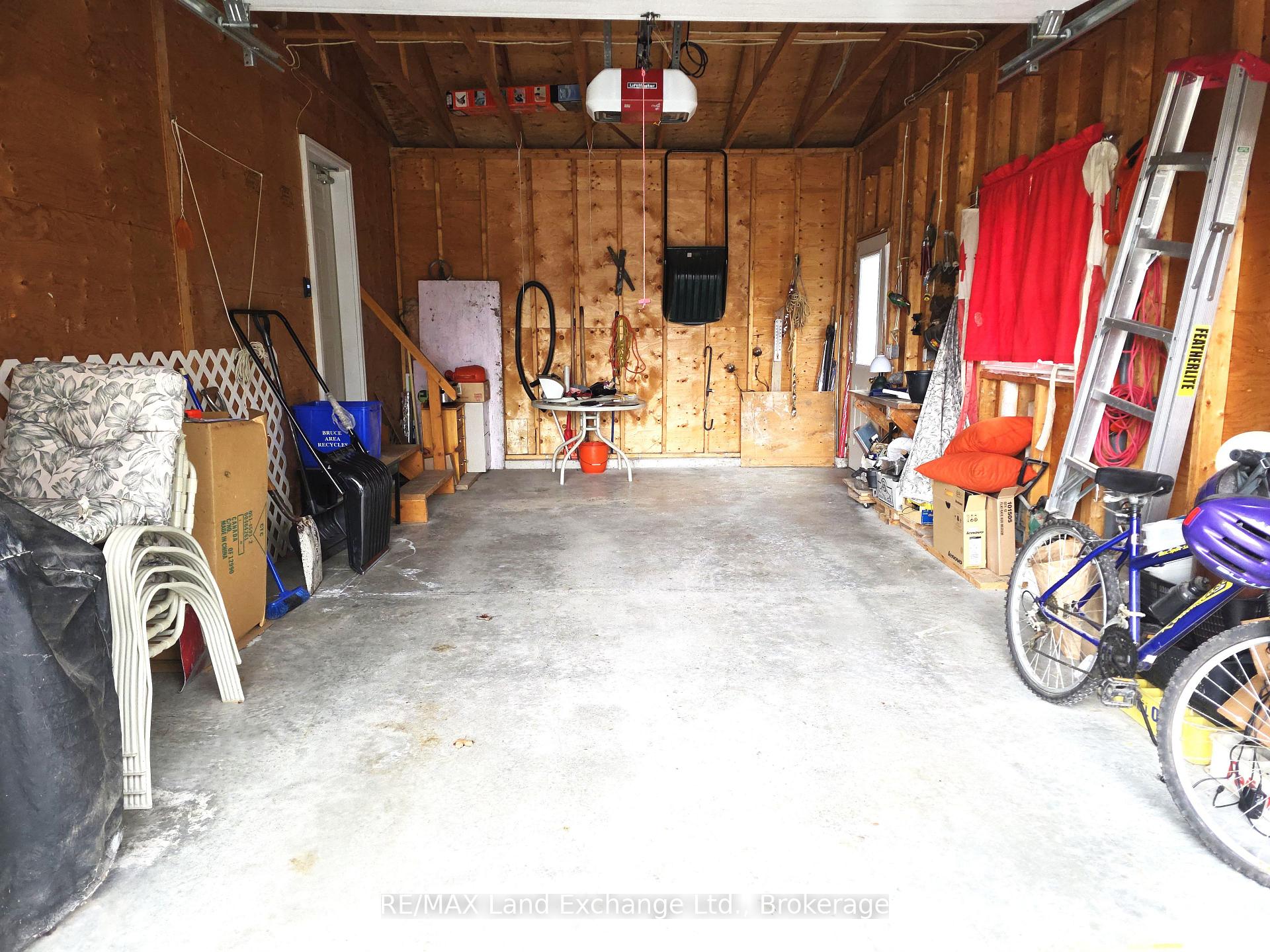Photo 14 of 29 Memorial Park Drive, Kincardine — HOMEH
