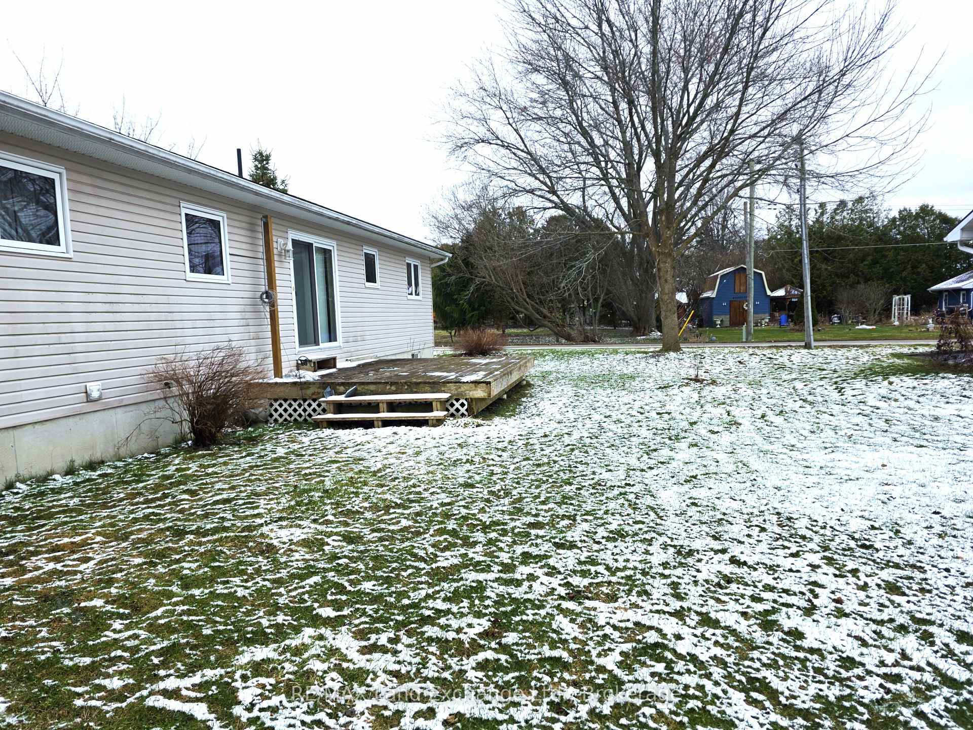 Photo 15 of 29 Memorial Park Drive, Kincardine — HOMEH
