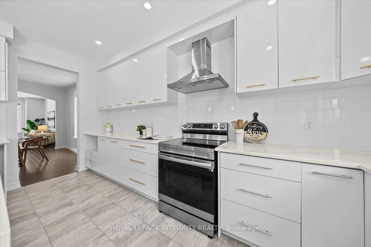 Photo 12 of 385 Big Dipper Street, Ottawa, Riverside South/Gloucester Glen — HOMEH
