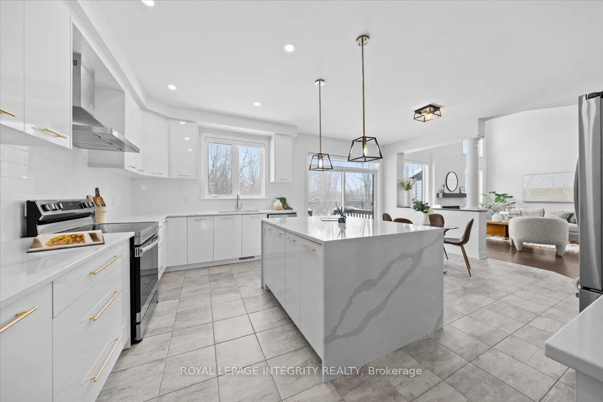 Photo 16 of 385 Big Dipper Street, Ottawa, Riverside South/Gloucester Glen — HOMEH