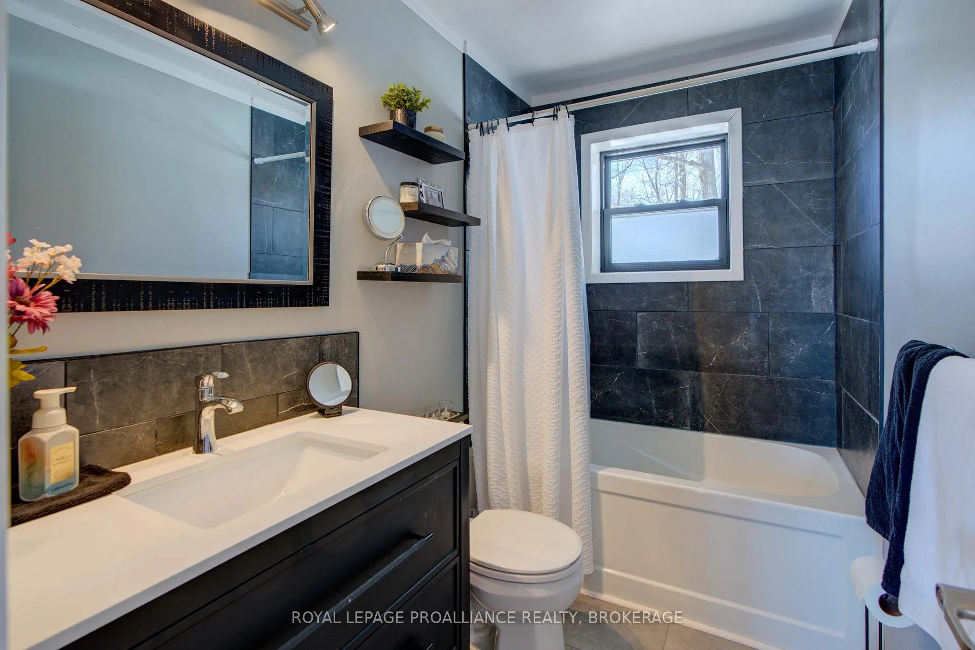 Photo 28 of 133 Sugarhouse Lane, Rideau Lakes, Rideau Lakes (North Crosby) Twp — HOMEH