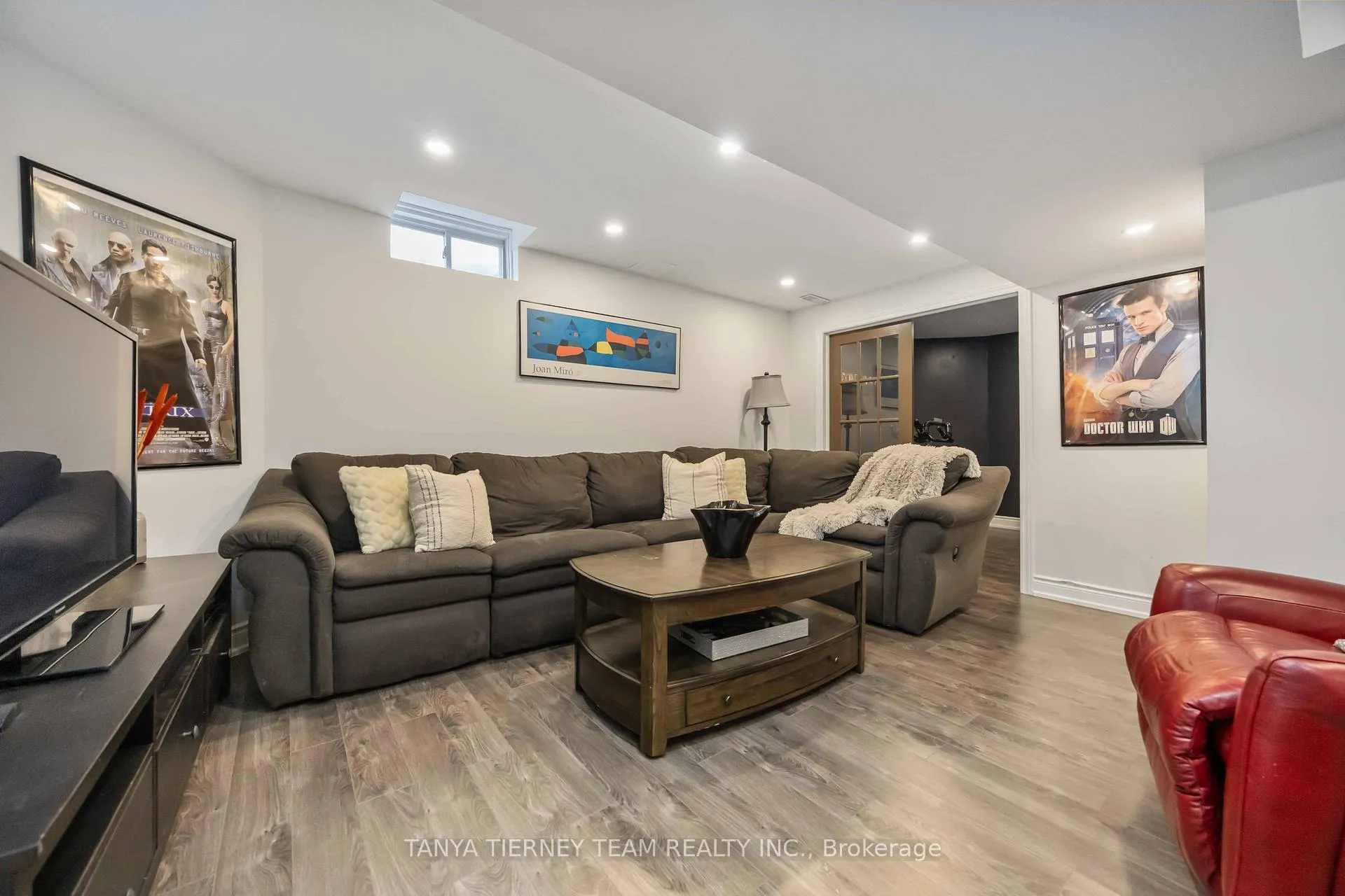 Photo 42 of 32 Four Winds Drive, Whitby, Port Whitby — HOMEH