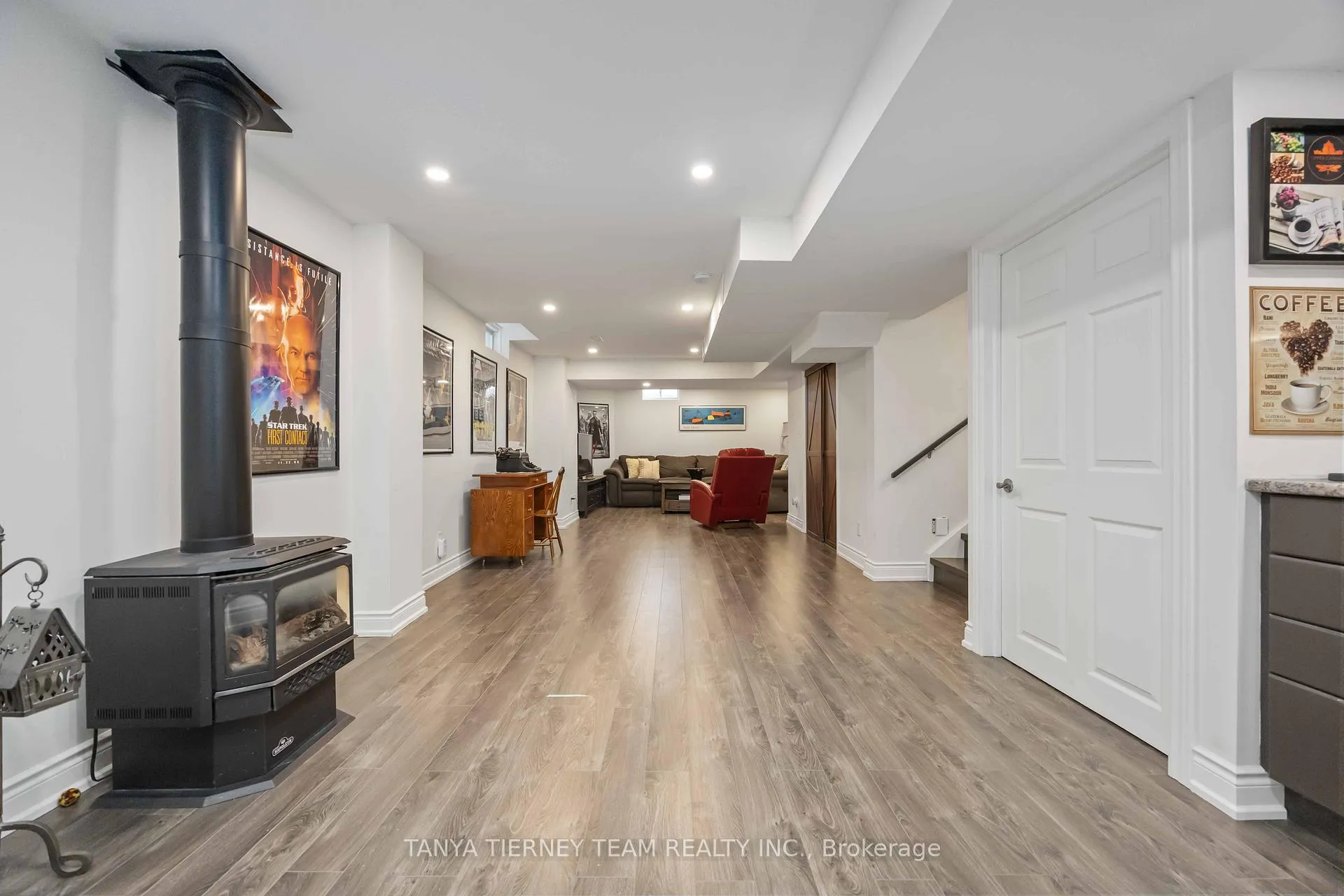 Photo 46 of 32 Four Winds Drive, Whitby, Port Whitby — HOMEH