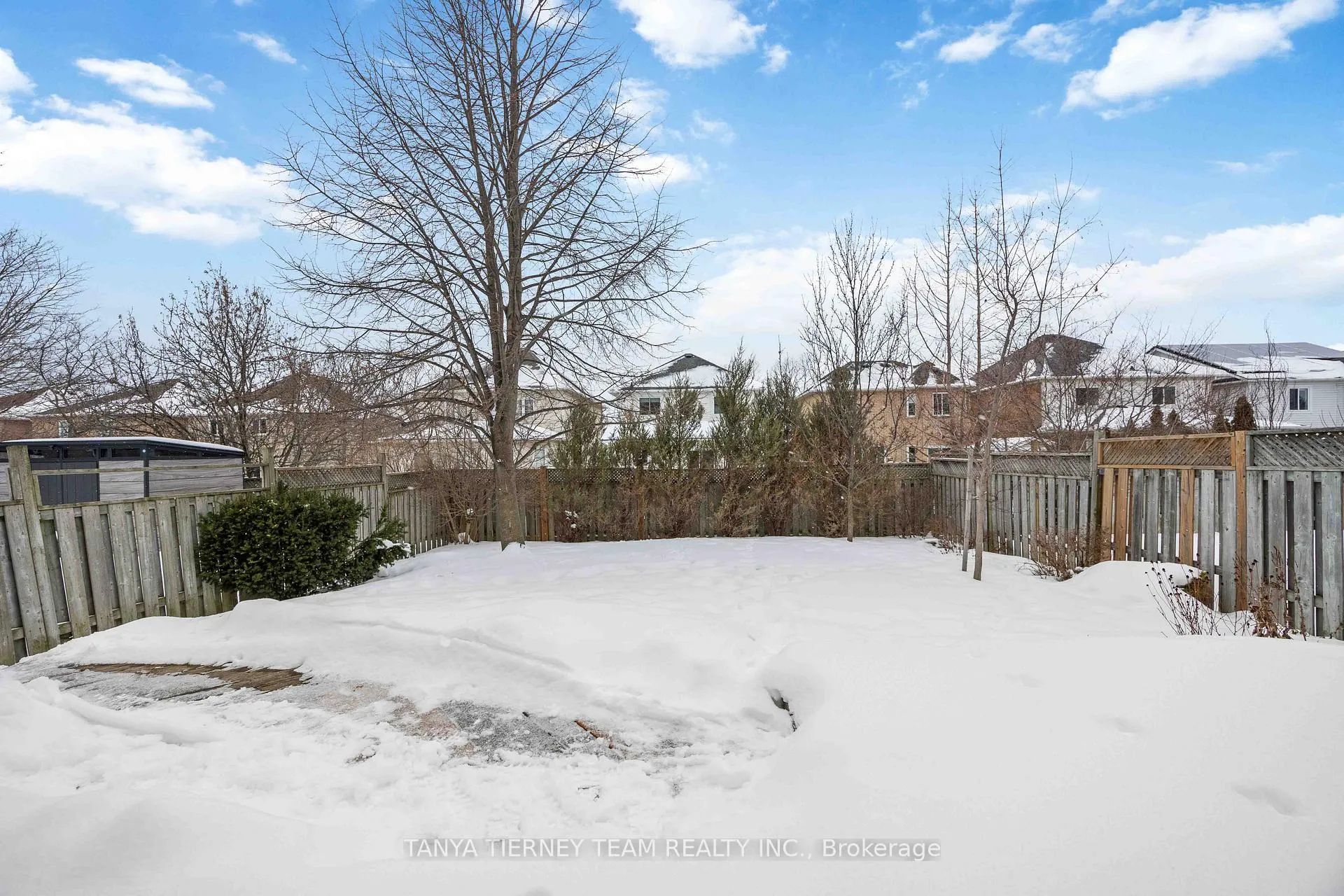 Photo 50 of 32 Four Winds Drive, Whitby, Port Whitby — HOMEH