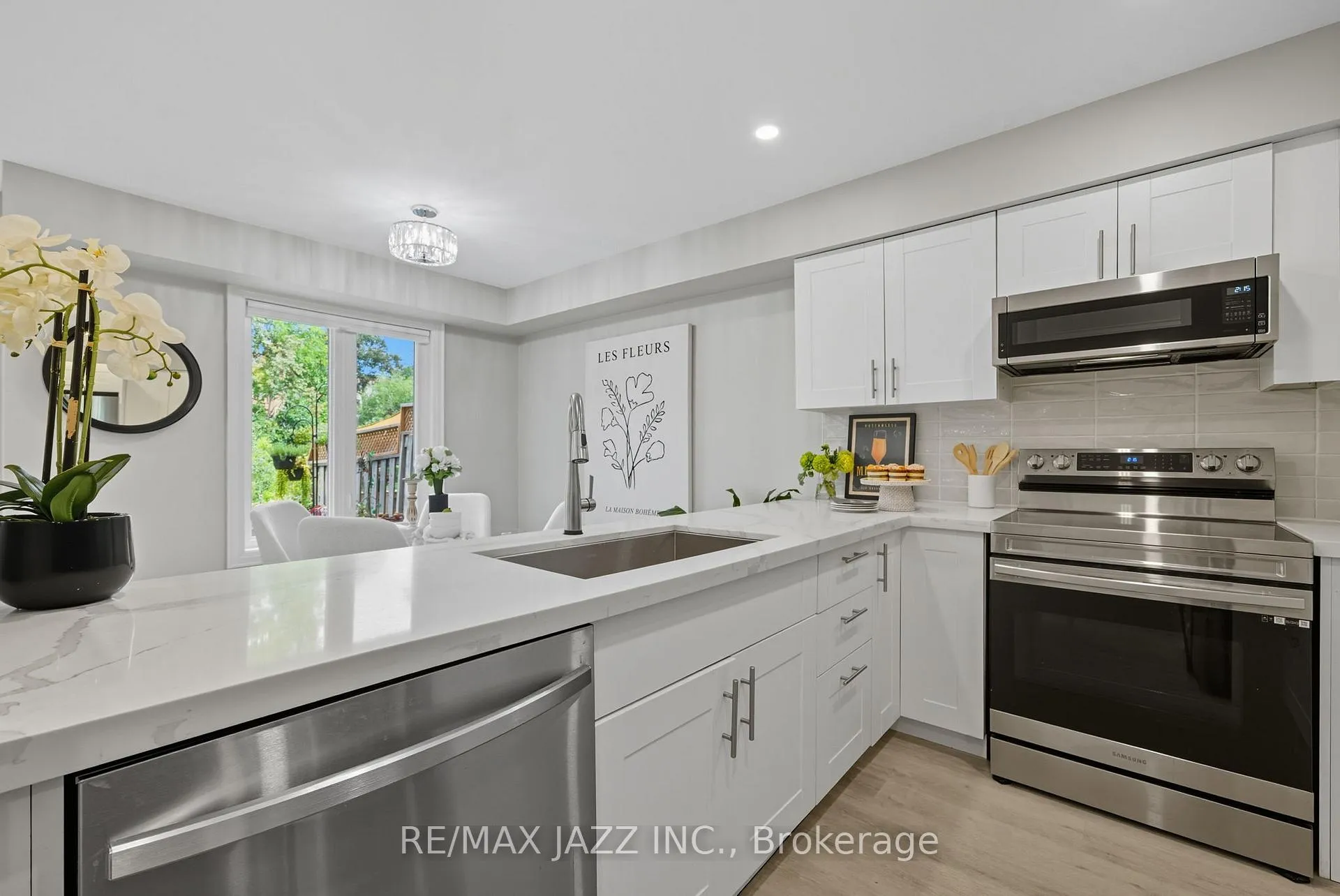 Photo 7 of Unit 34, 811 Wilson Road N, Oshawa, Pinecrest — HOMEH