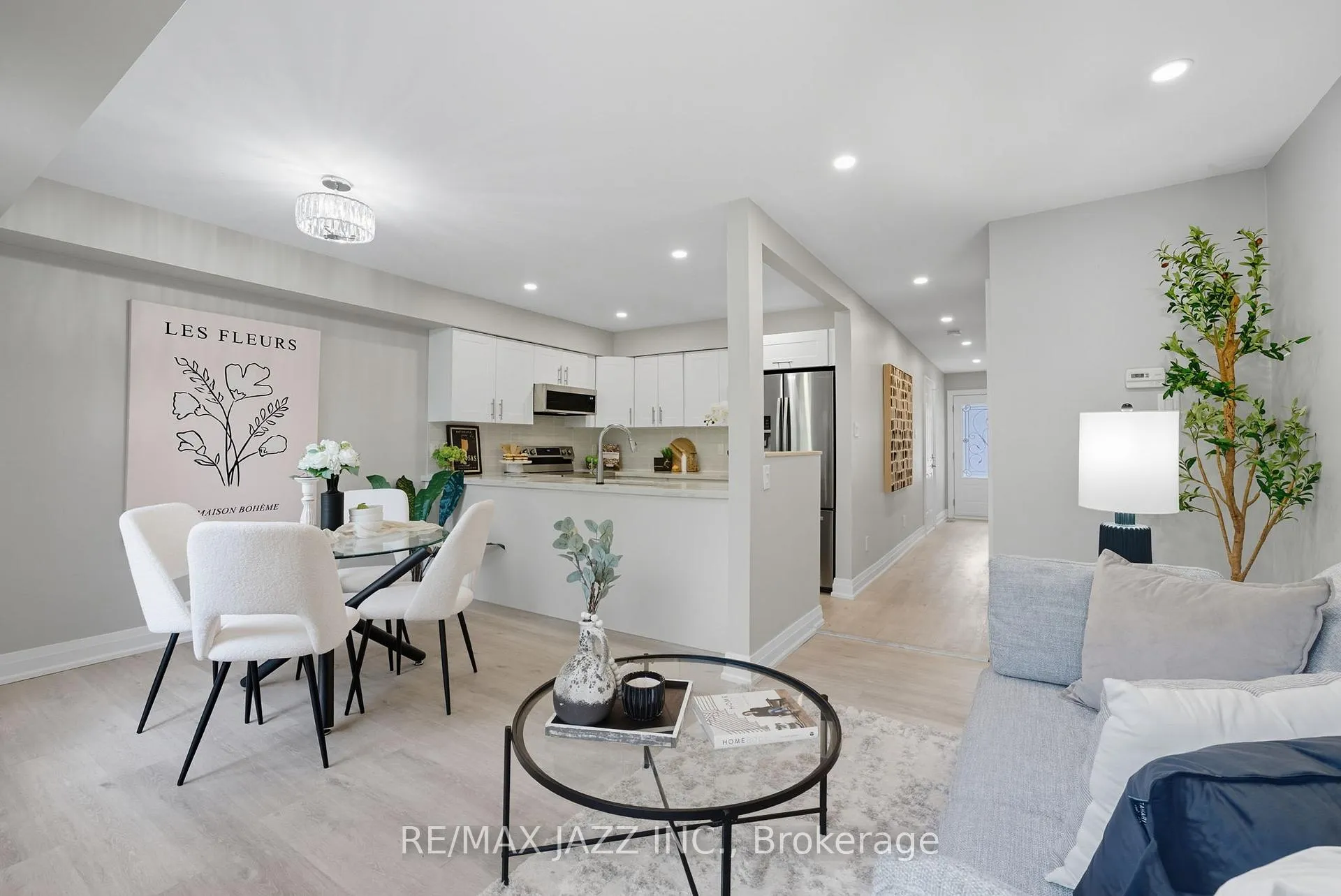 Photo 13 of Unit 34, 811 Wilson Road N, Oshawa, Pinecrest — HOMEH