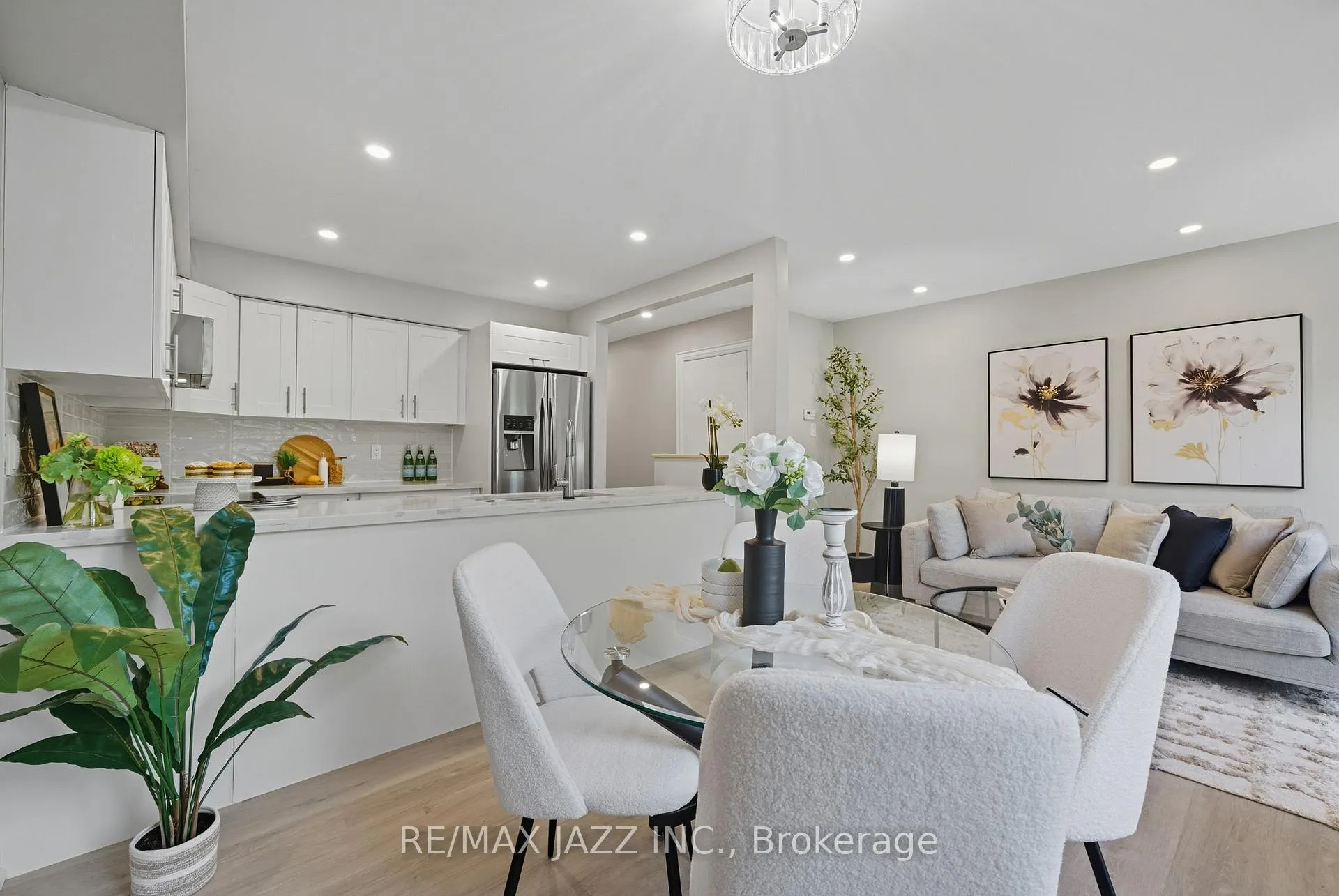 Photo 15 of Unit 34, 811 Wilson Road N, Oshawa, Pinecrest — HOMEH