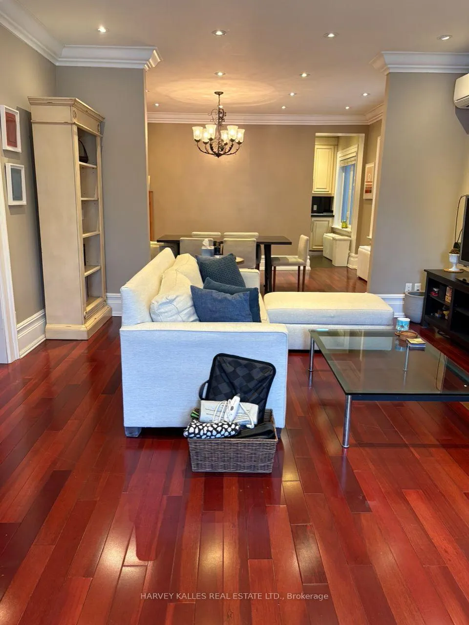 Photo 3 of Unit Main, 306 Spadina Road, Toronto, Casa Loma — HOMEH