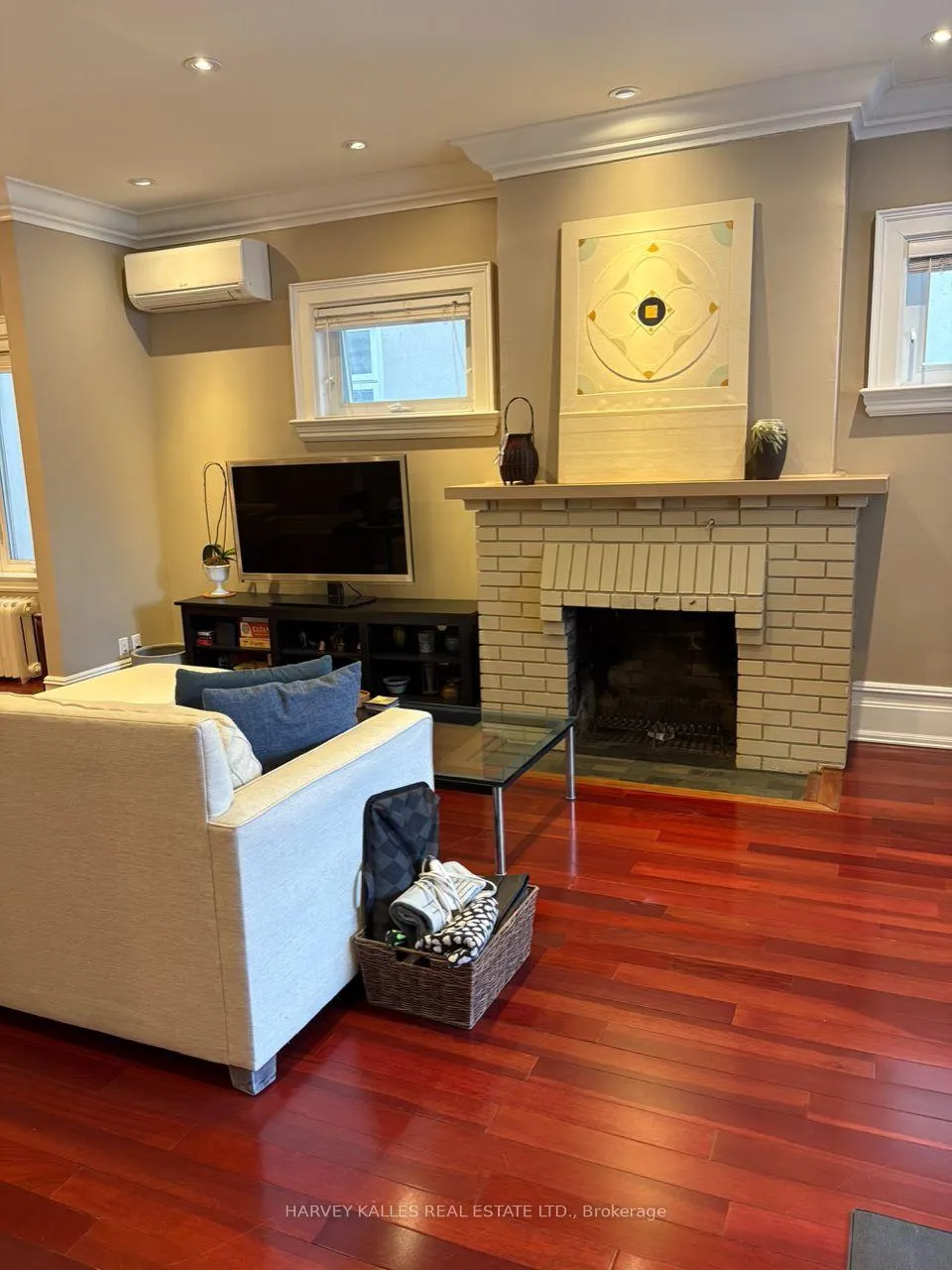 Photo 4 of Unit Main, 306 Spadina Road, Toronto, Casa Loma — HOMEH