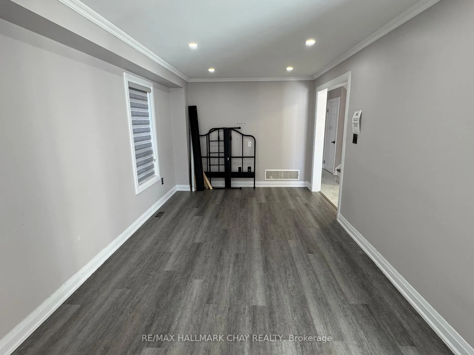 Photo 9 of 49 Catherine Drive, Barrie, Painswick South — HOMEH