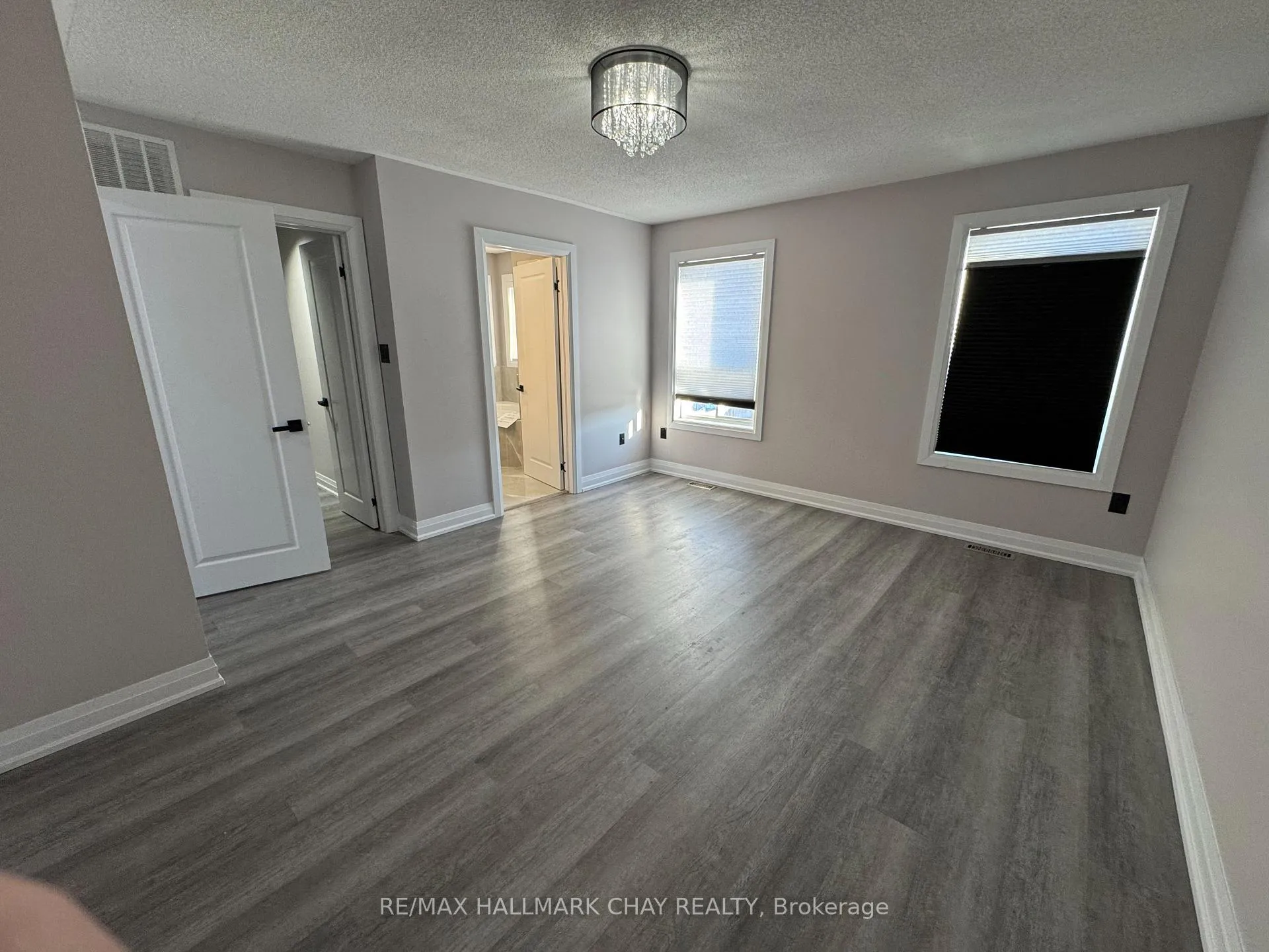Photo 13 of 49 Catherine Drive, Barrie, Painswick South — HOMEH