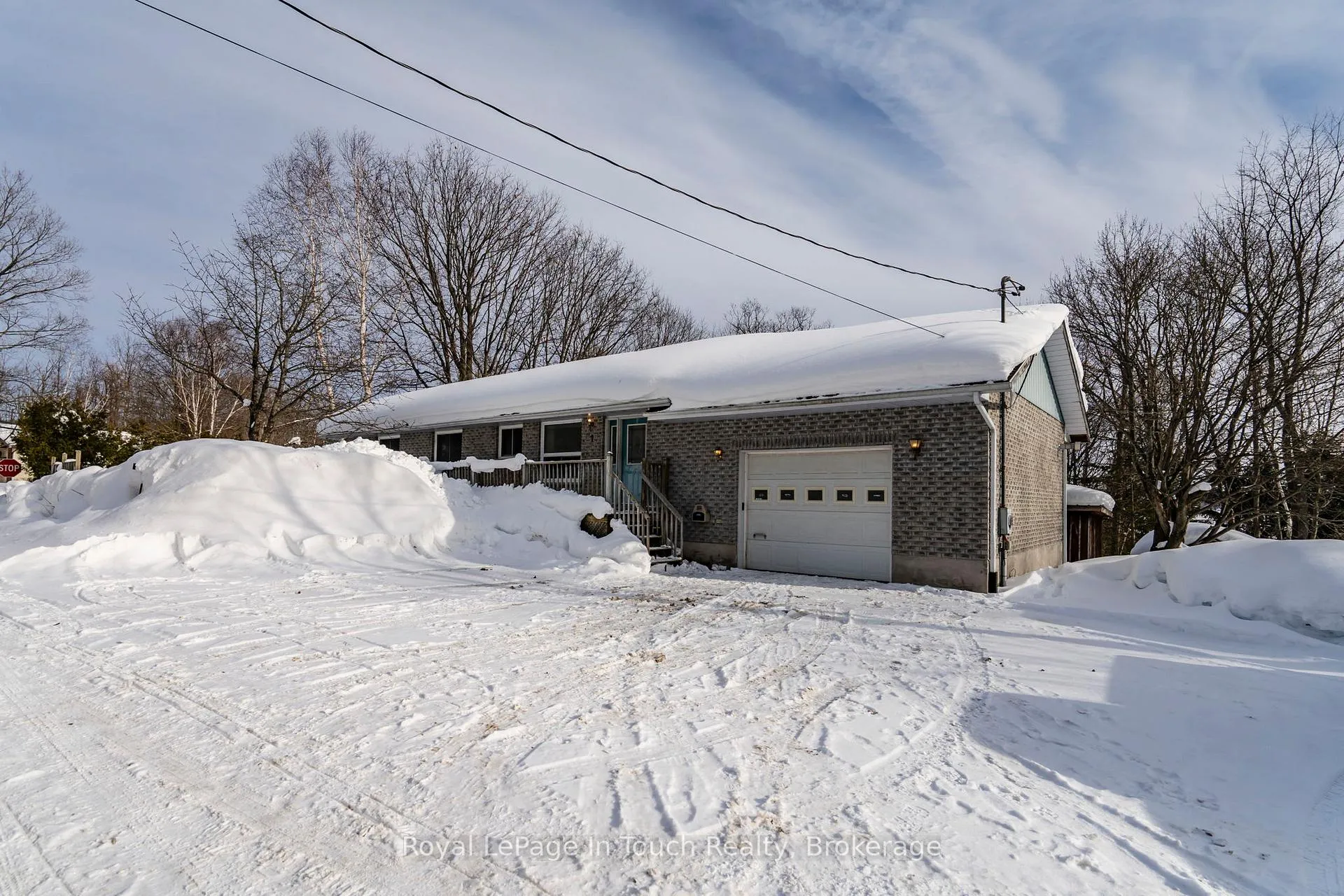 Photo 3 of 1 Logmoss Road, Tiny, Rural Tiny — HOMEH