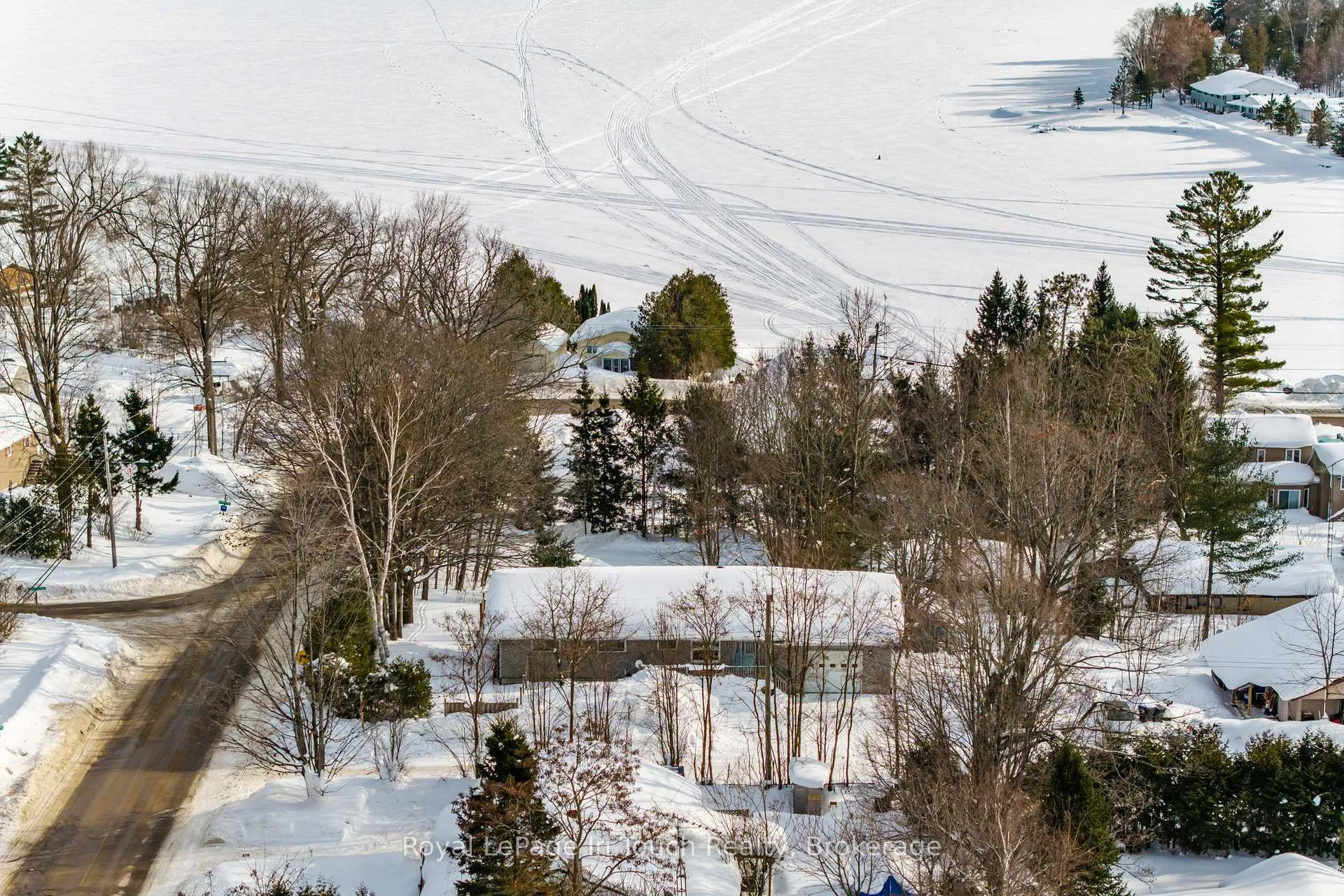 Photo 8 of 1 Logmoss Road, Tiny, Rural Tiny — HOMEH