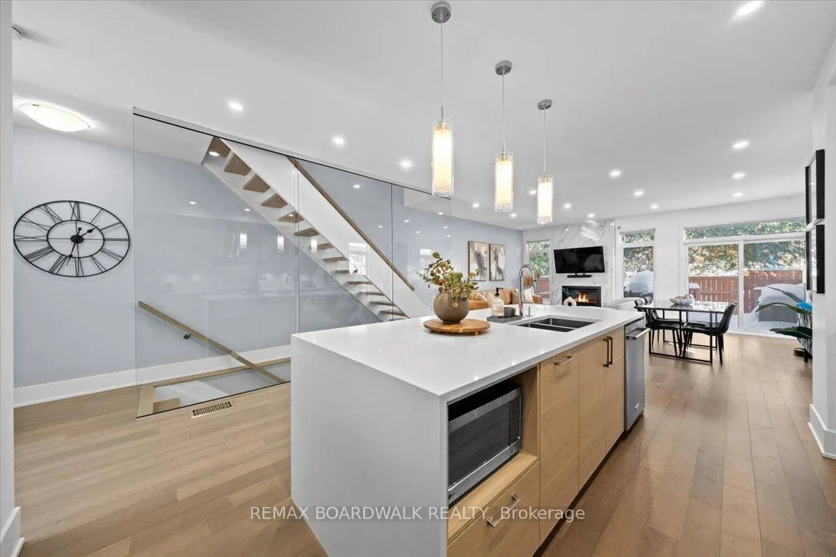 Photo 11 of 255 Avondale Avenue, Ottawa, Westboro/Hampton Park — HOMEH