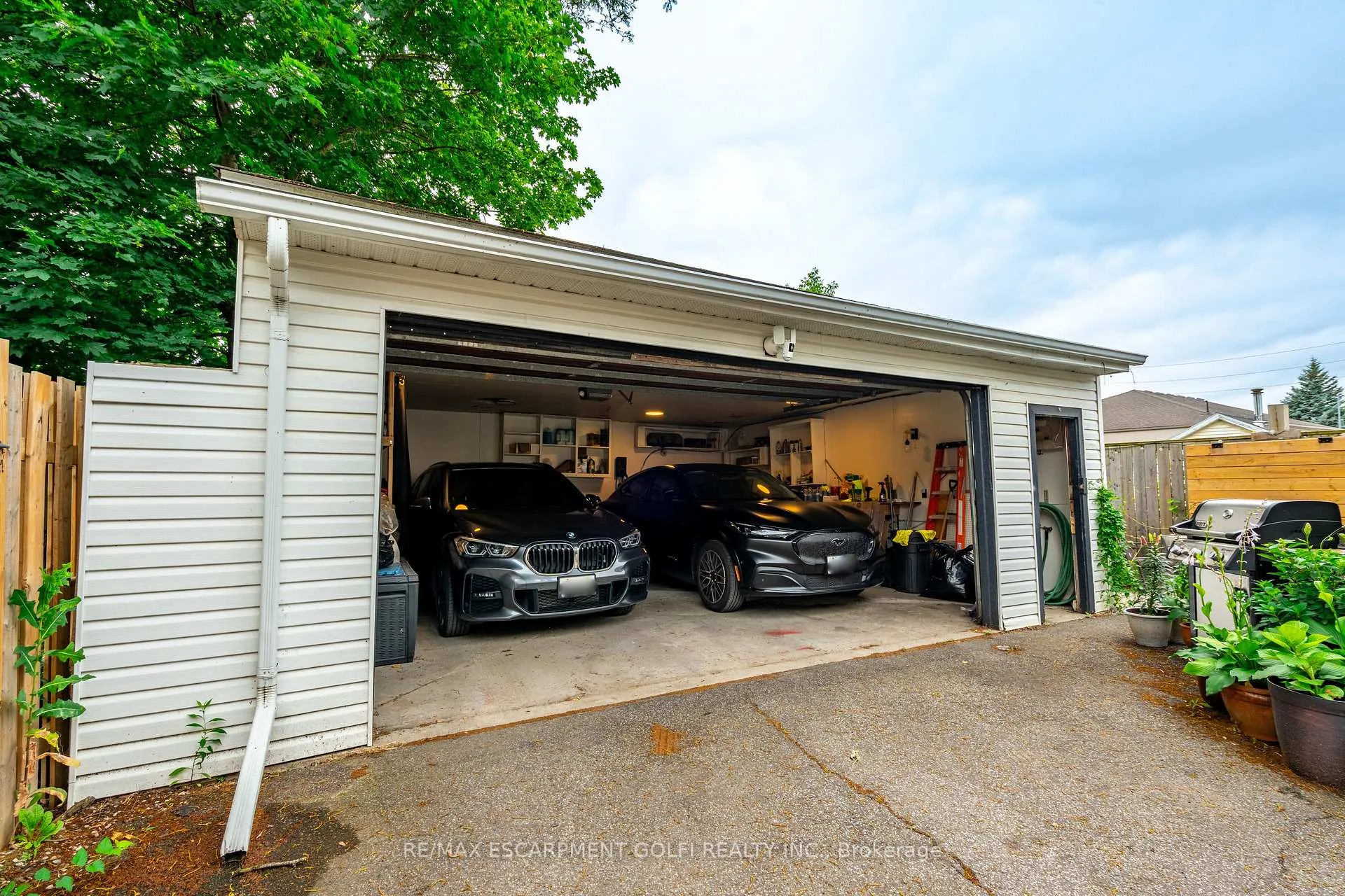 Photo 20 of 4 Rose Street, St. Catharines, Grapeview — HOMEH