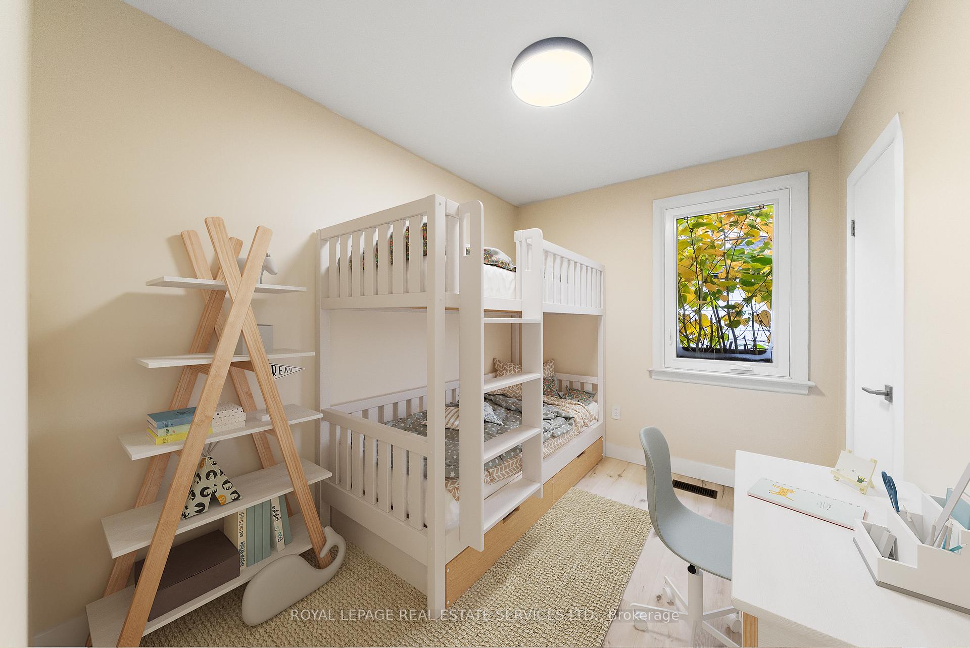 Photo 17 of 260 West 16th Street, Hamilton, Buchanan — HOMEH