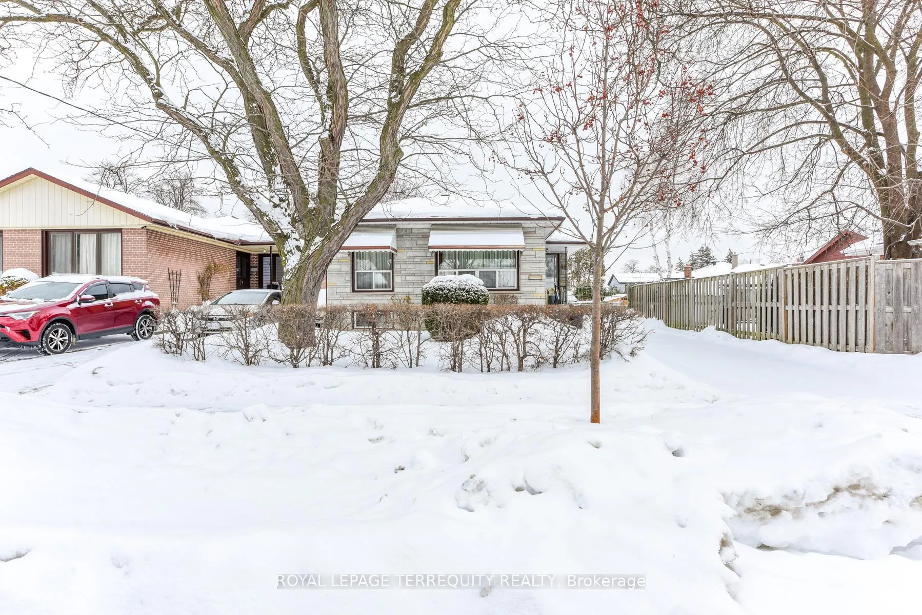 Photo 2 of 55 Watercliffe Road, Etobicoke, Rexdale-Kipling — HOMEH
