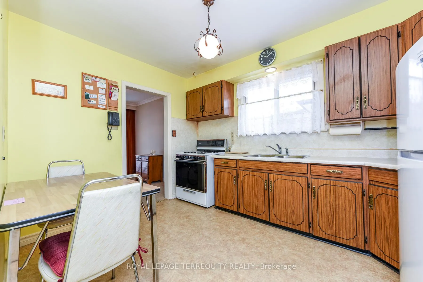 Photo 20 of 55 Watercliffe Road, Etobicoke, Rexdale-Kipling — HOMEH