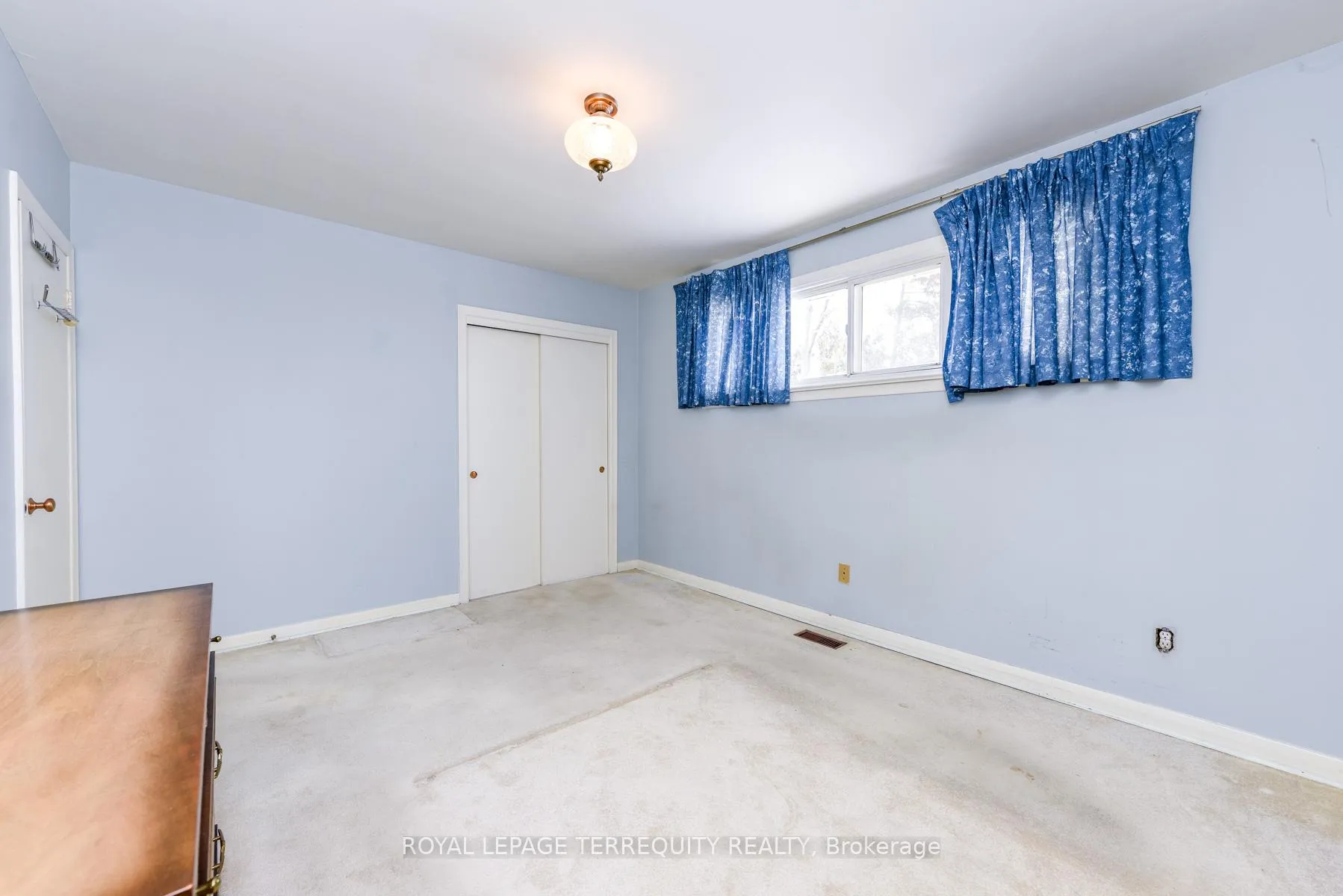 Photo 38 of 55 Watercliffe Road, Etobicoke, Rexdale-Kipling — HOMEH