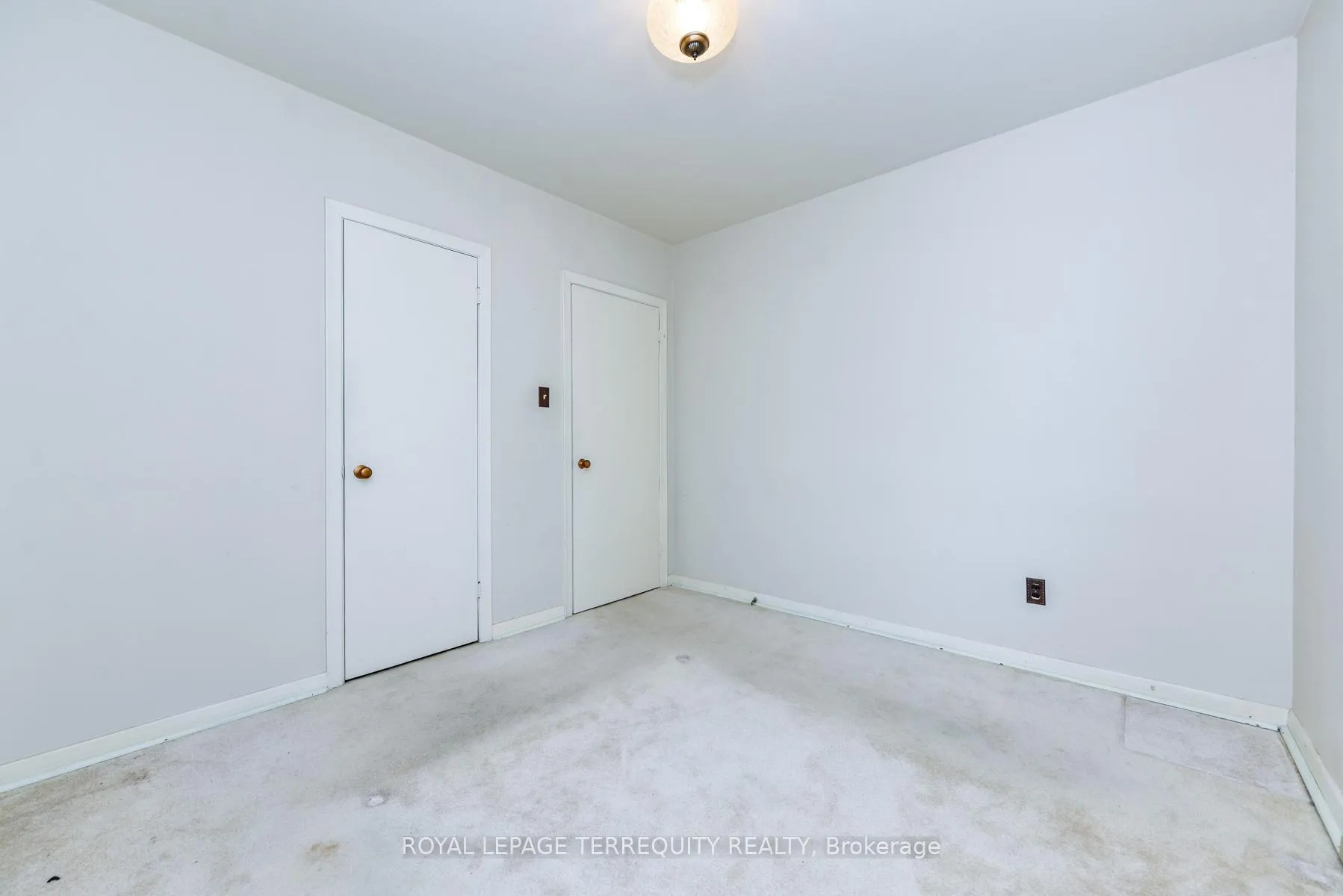 Photo 41 of 55 Watercliffe Road, Etobicoke, Rexdale-Kipling — HOMEH