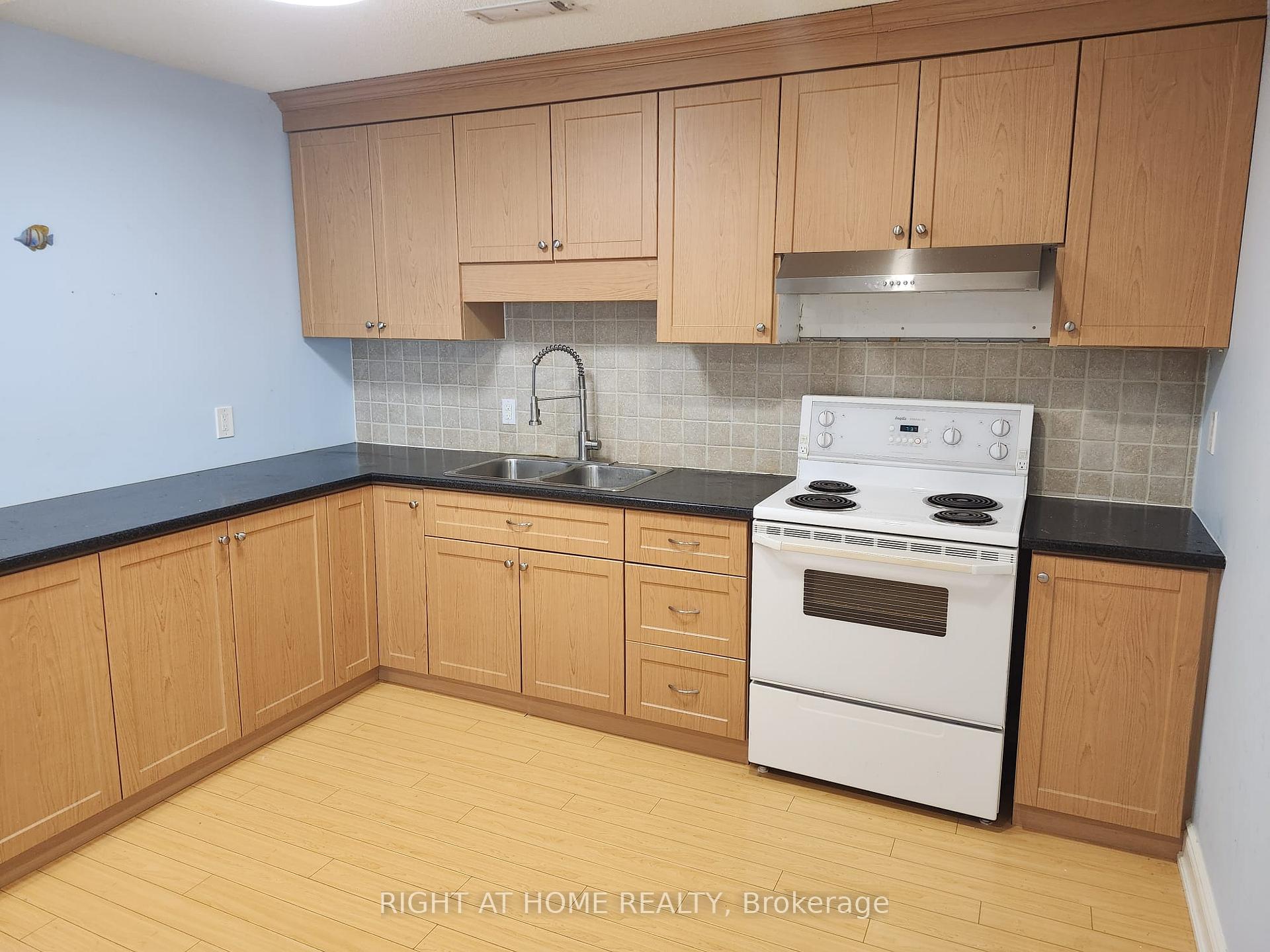 Photo 23 of 13290 Keele Street, King, King City — HOMEH