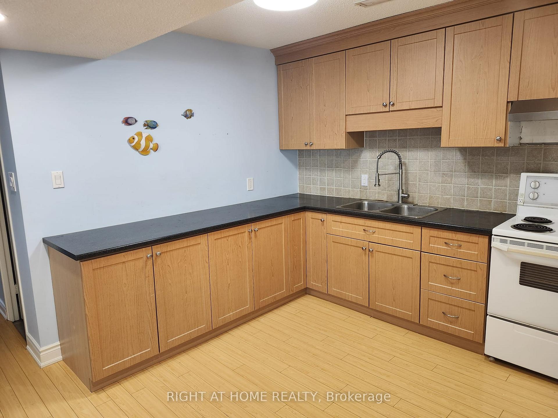 Photo 24 of 13290 Keele Street, King, King City — HOMEH