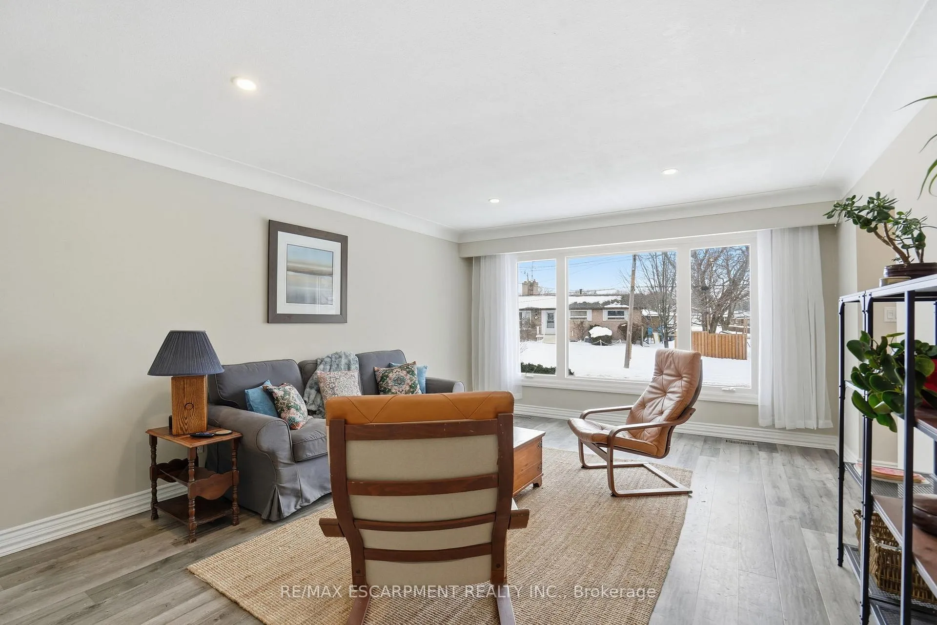 Photo 3 of 201 Manning Avenue, Hamilton, Greeningdon — HOMEH