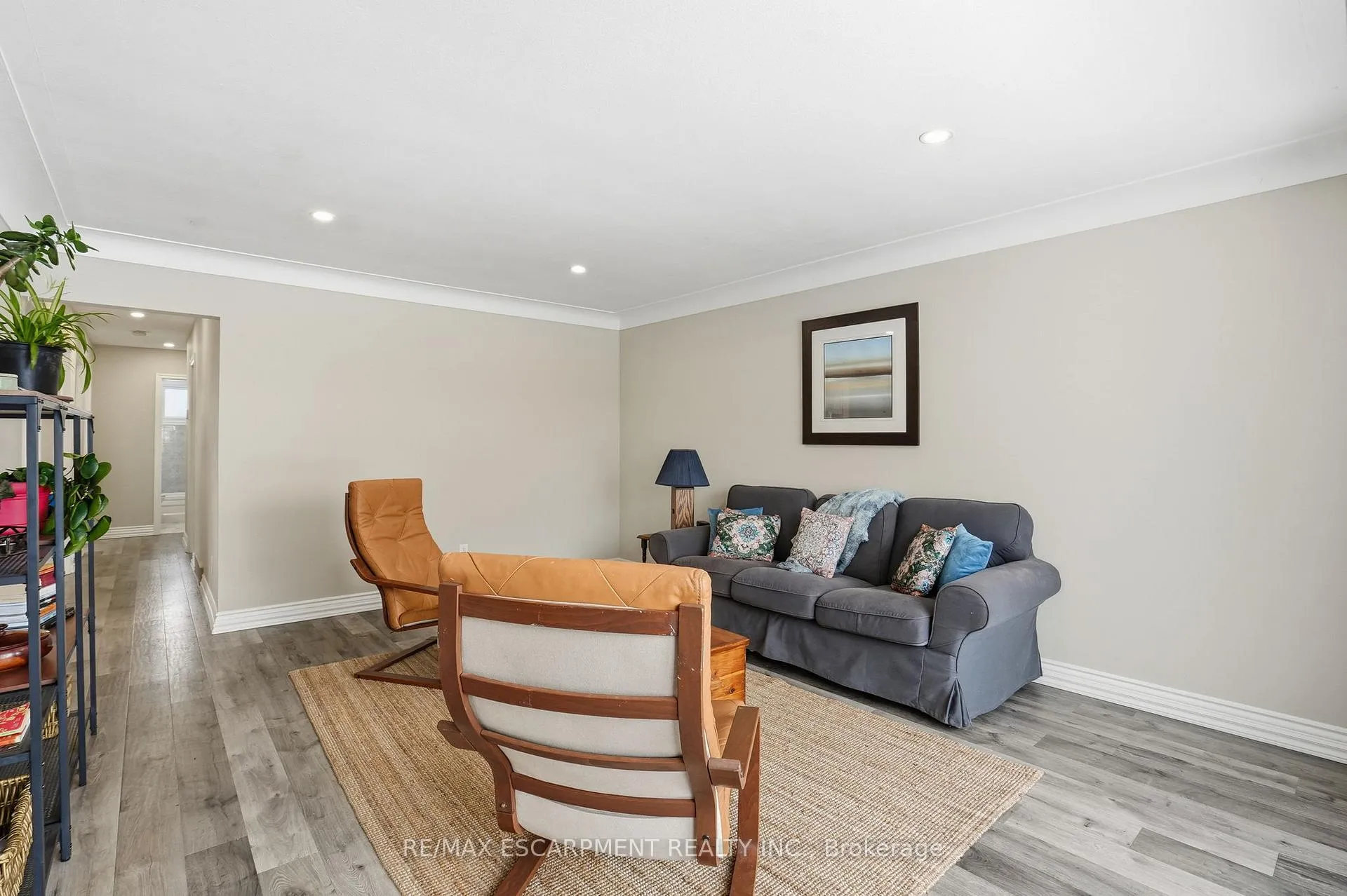 Photo 5 of 201 Manning Avenue, Hamilton, Greeningdon — HOMEH