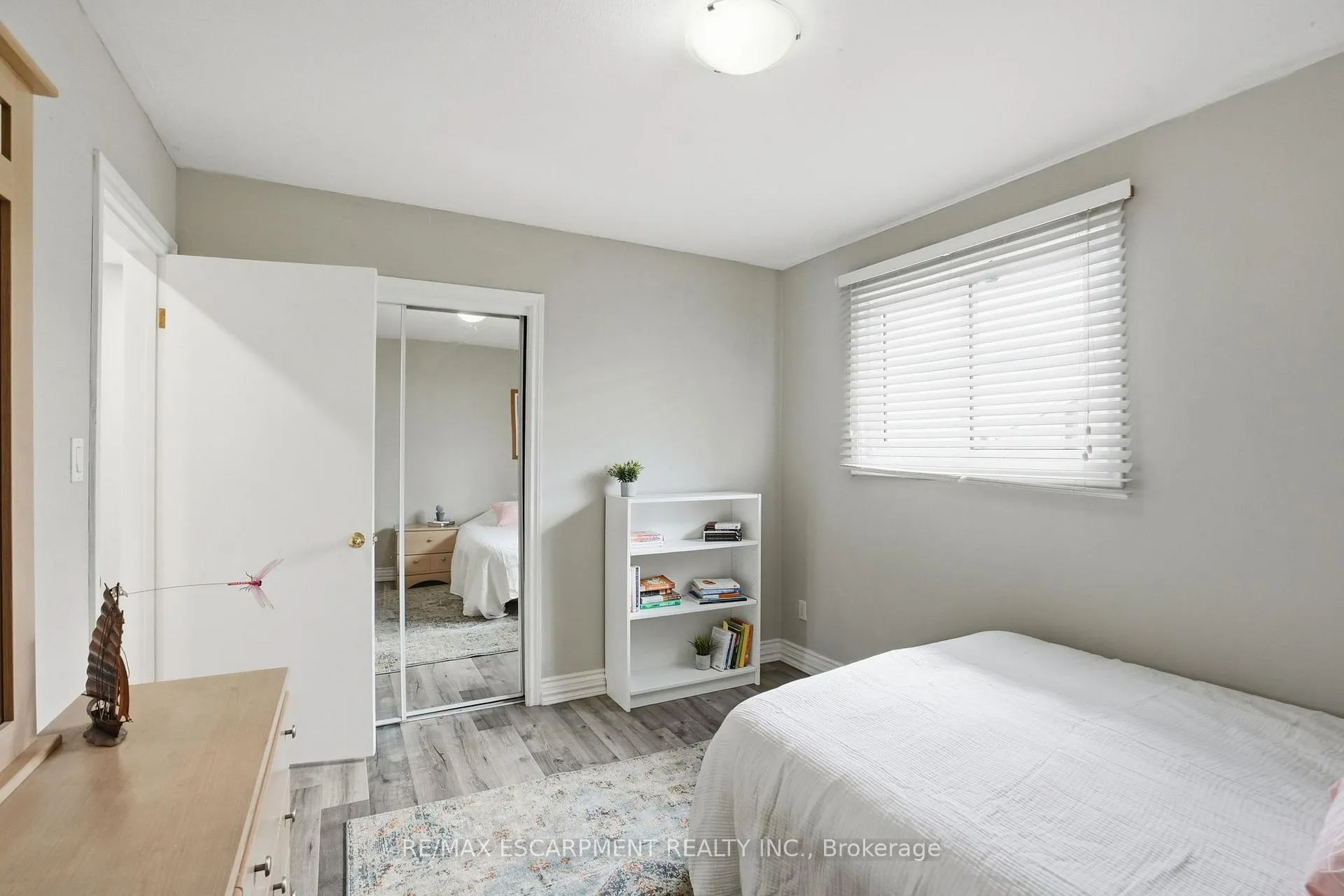 Photo 14 of 201 Manning Avenue, Hamilton, Greeningdon — HOMEH