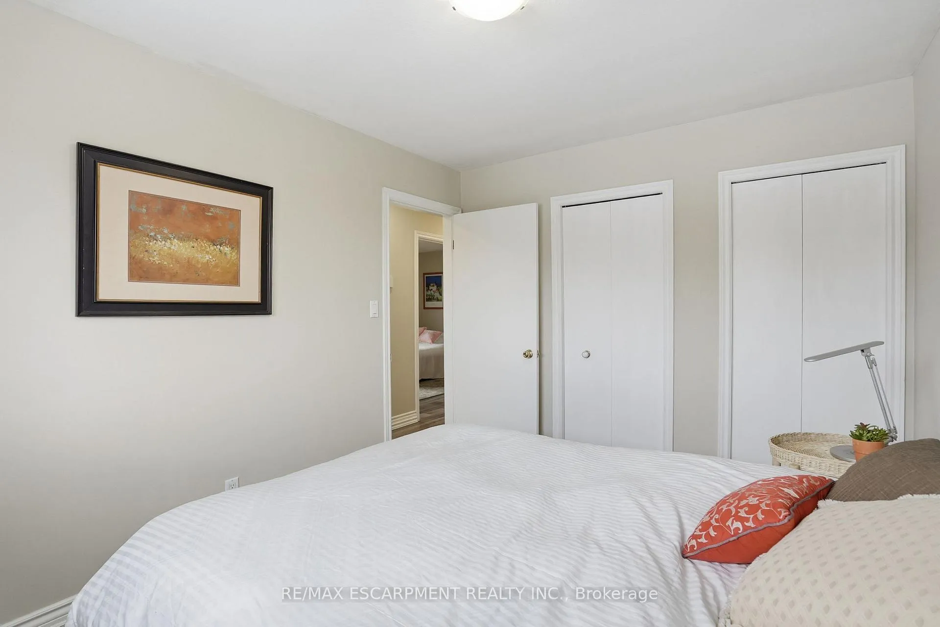 Photo 18 of 201 Manning Avenue, Hamilton, Greeningdon — HOMEH
