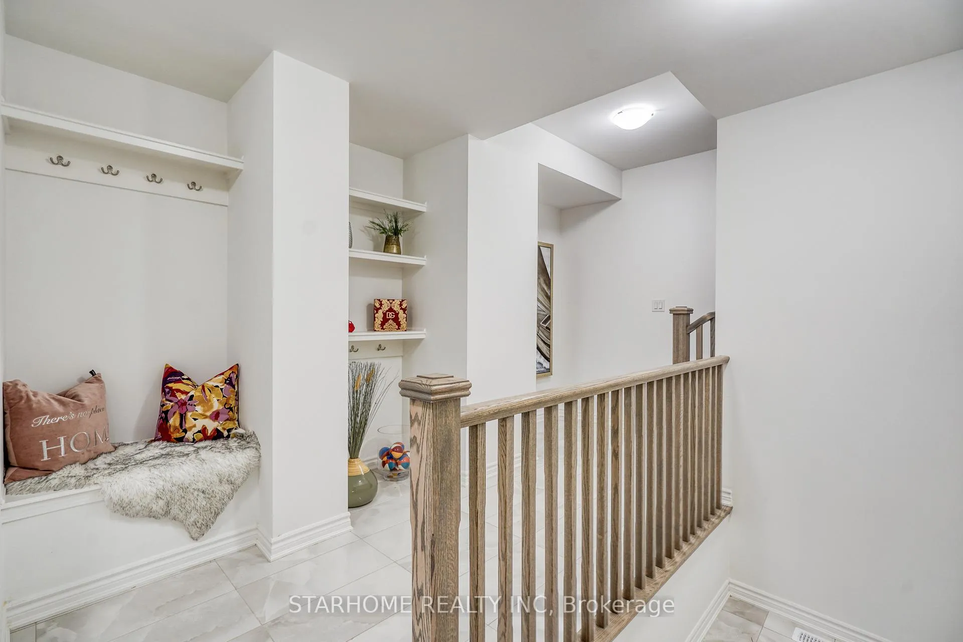 Photo 4 of 11 Avani Avenue, Markham, Rural Markham — HOMEH