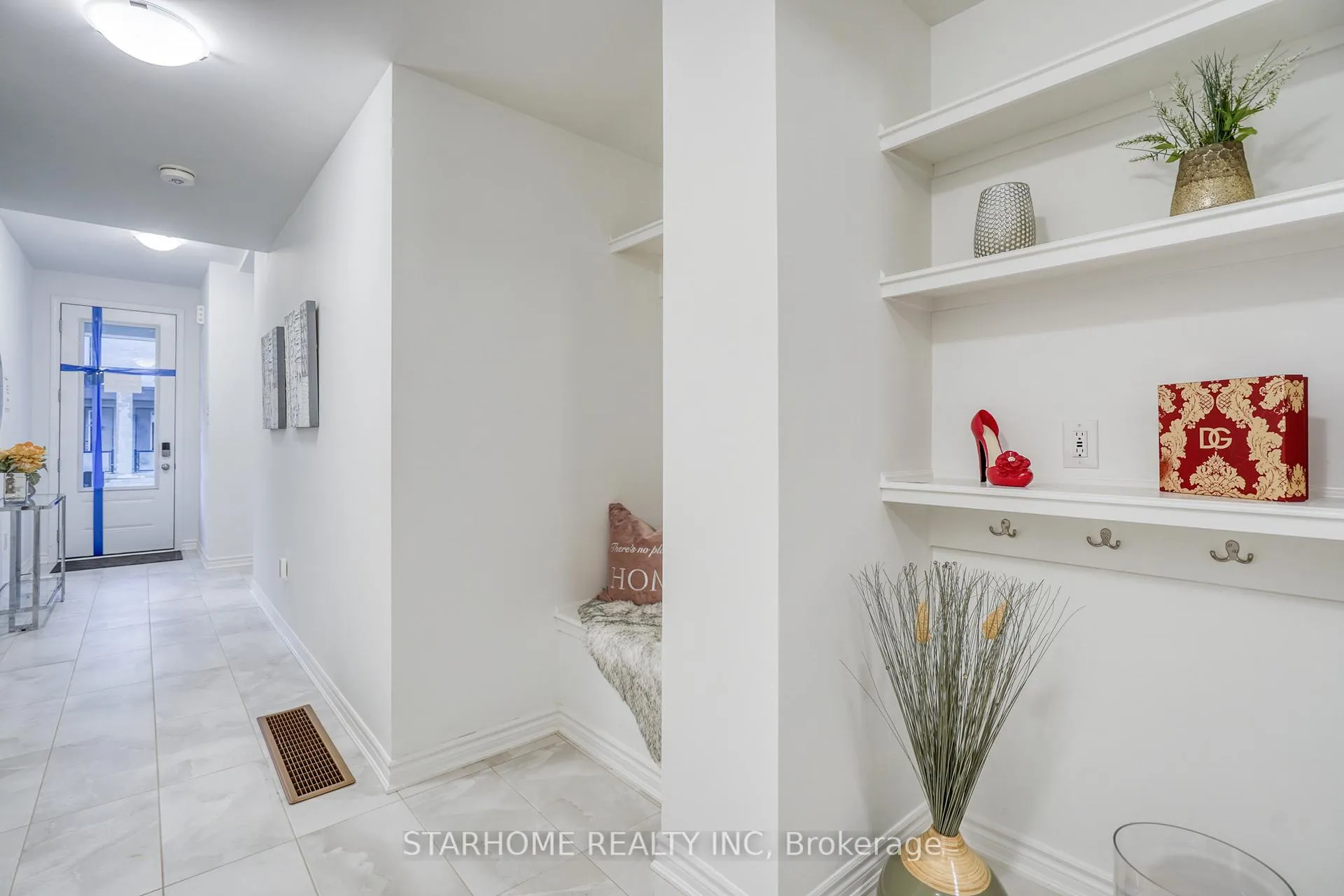 Photo 7 of 11 Avani Avenue, Markham, Rural Markham — HOMEH