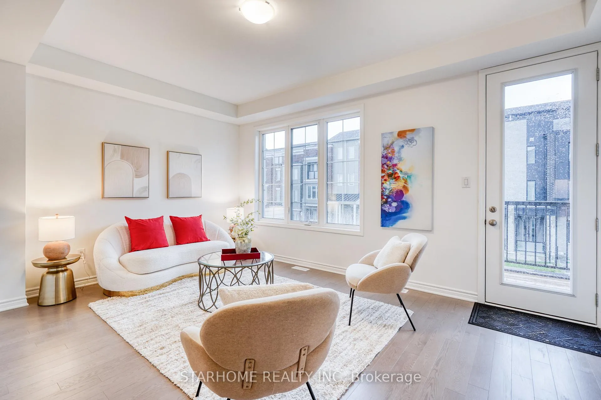 Photo 9 of 11 Avani Avenue, Markham, Rural Markham — HOMEH