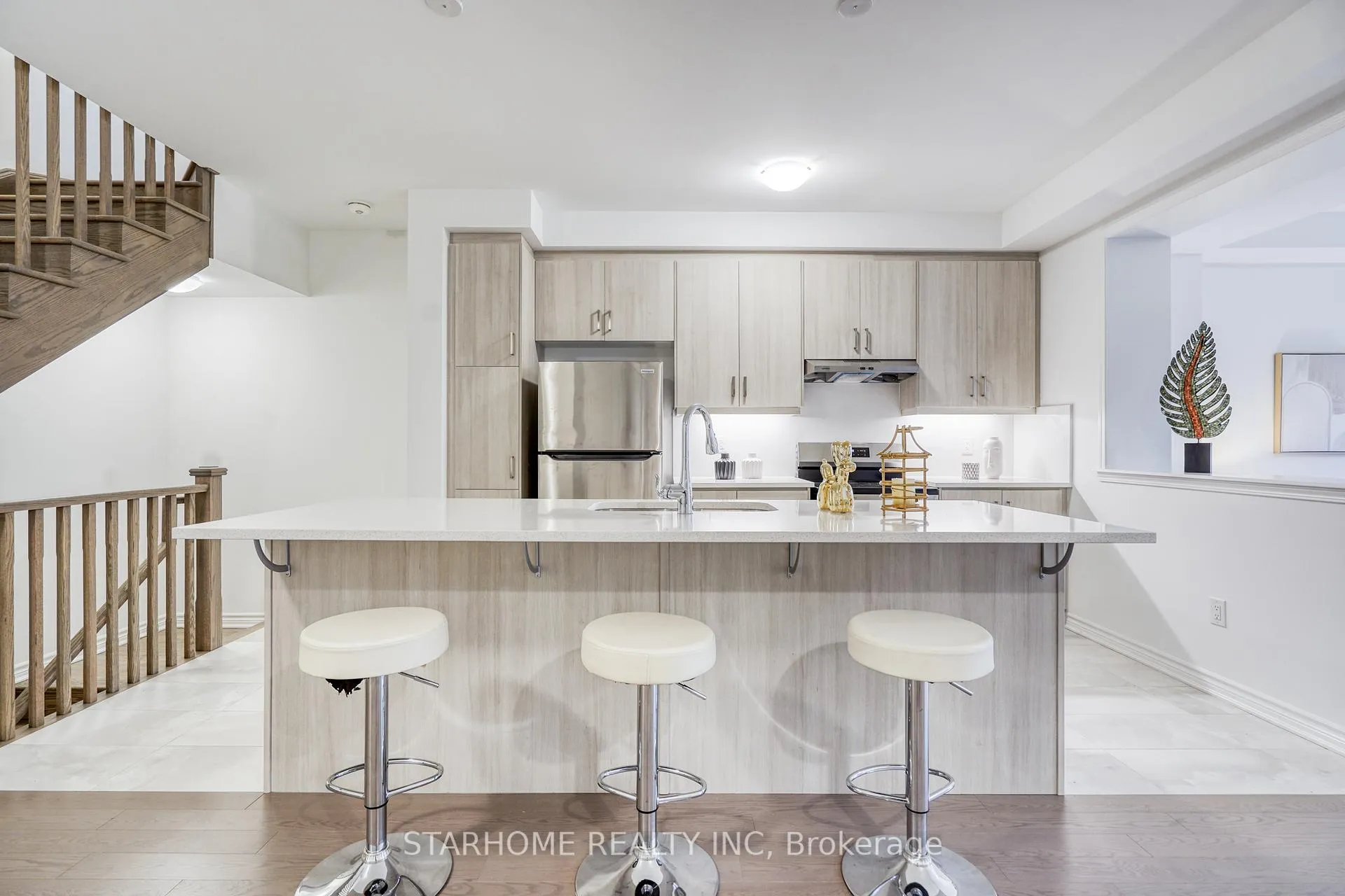 Photo 17 of 11 Avani Avenue, Markham, Rural Markham — HOMEH