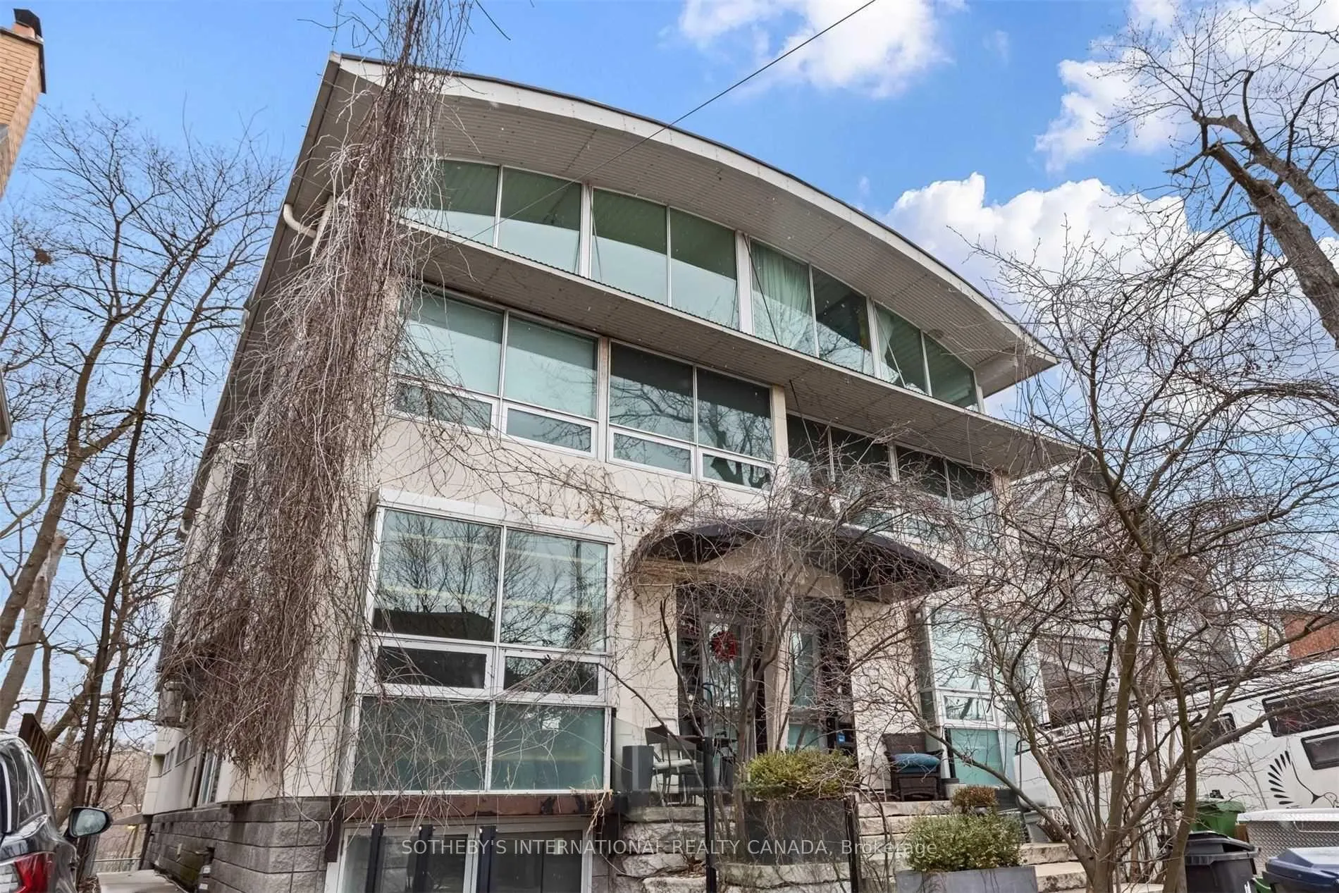 Photo 2 of 62 Summerhill Gardens, Toronto, Rosedale-Moore Park — HOMEH