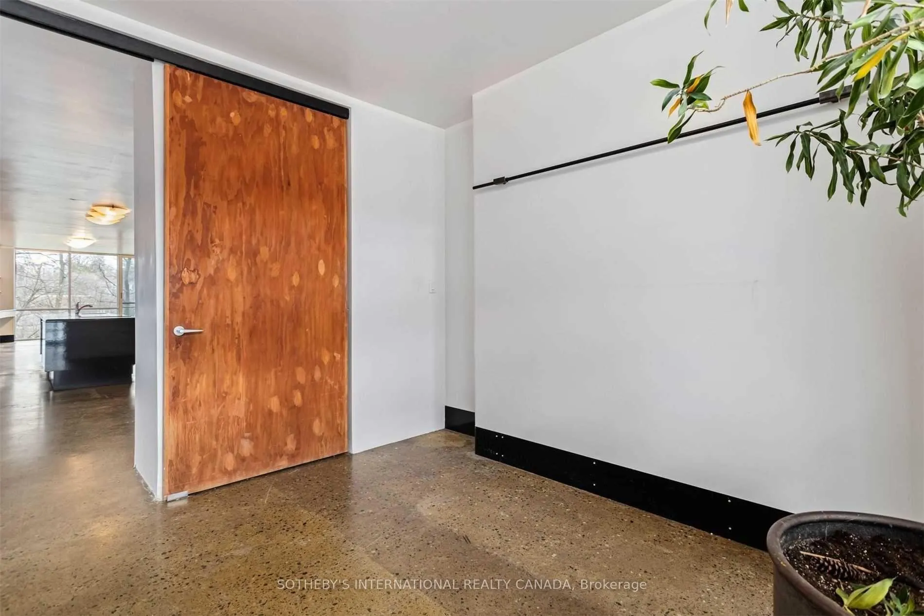 Photo 4 of 62 Summerhill Gardens, Toronto, Rosedale-Moore Park — HOMEH