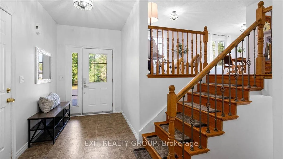 Photo 3 of 323 Mapleview Road, Barrie, 400 West — HOMEH