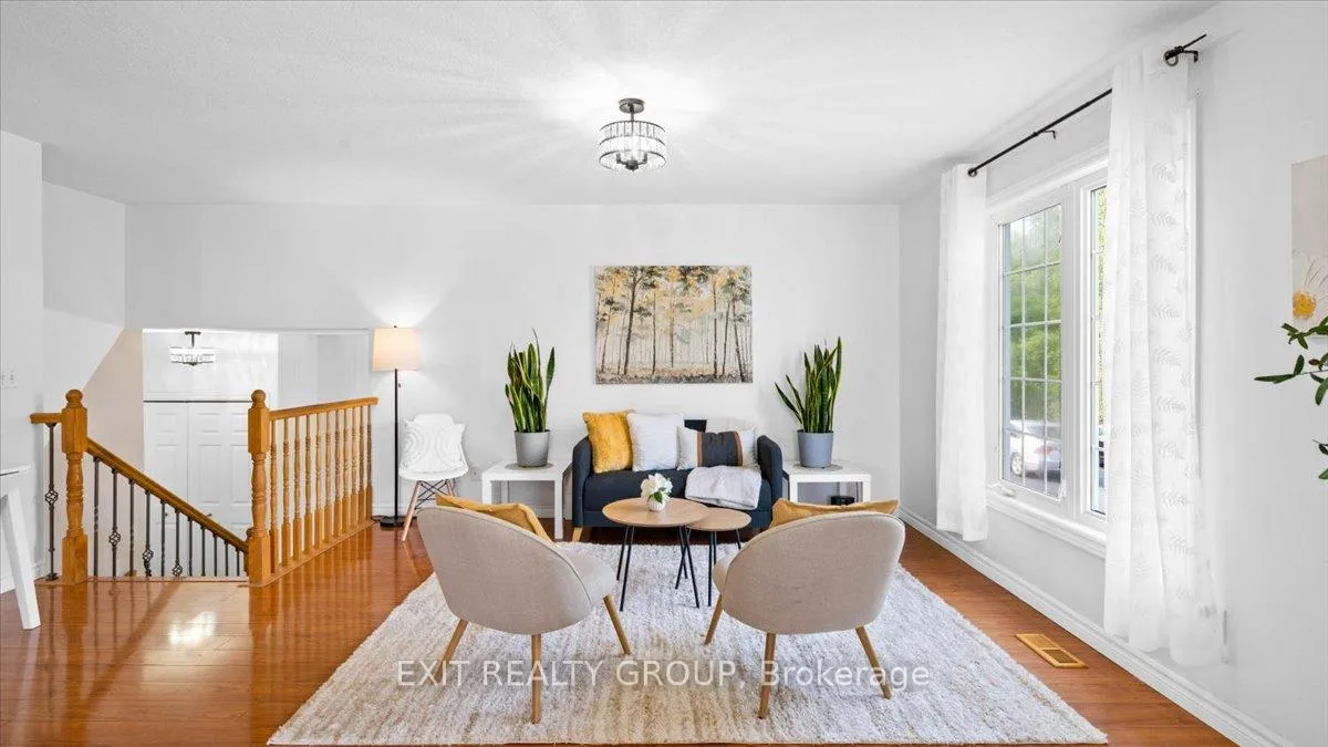 Photo 11 of 323 Mapleview Road, Barrie, 400 West — HOMEH