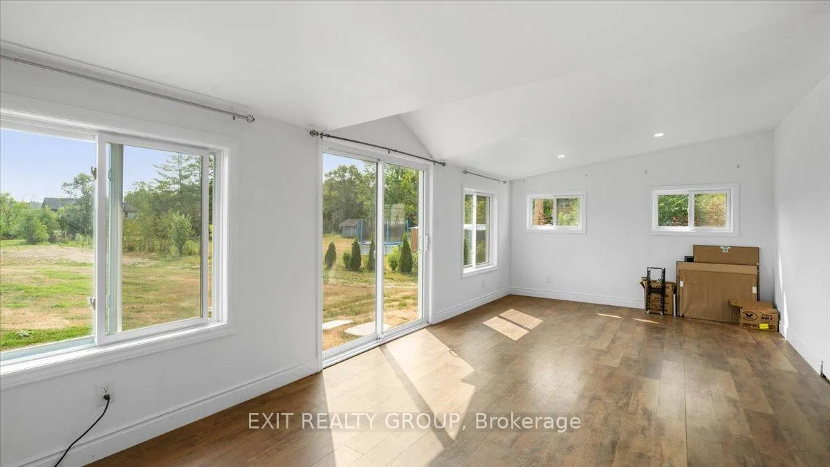 Photo 15 of 323 Mapleview Road, Barrie, 400 West — HOMEH